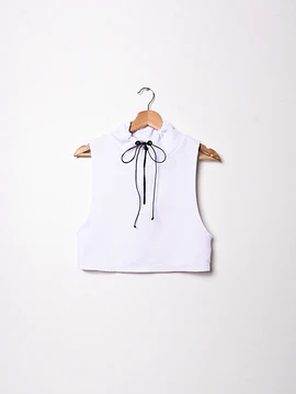 Croptop blanco sporty