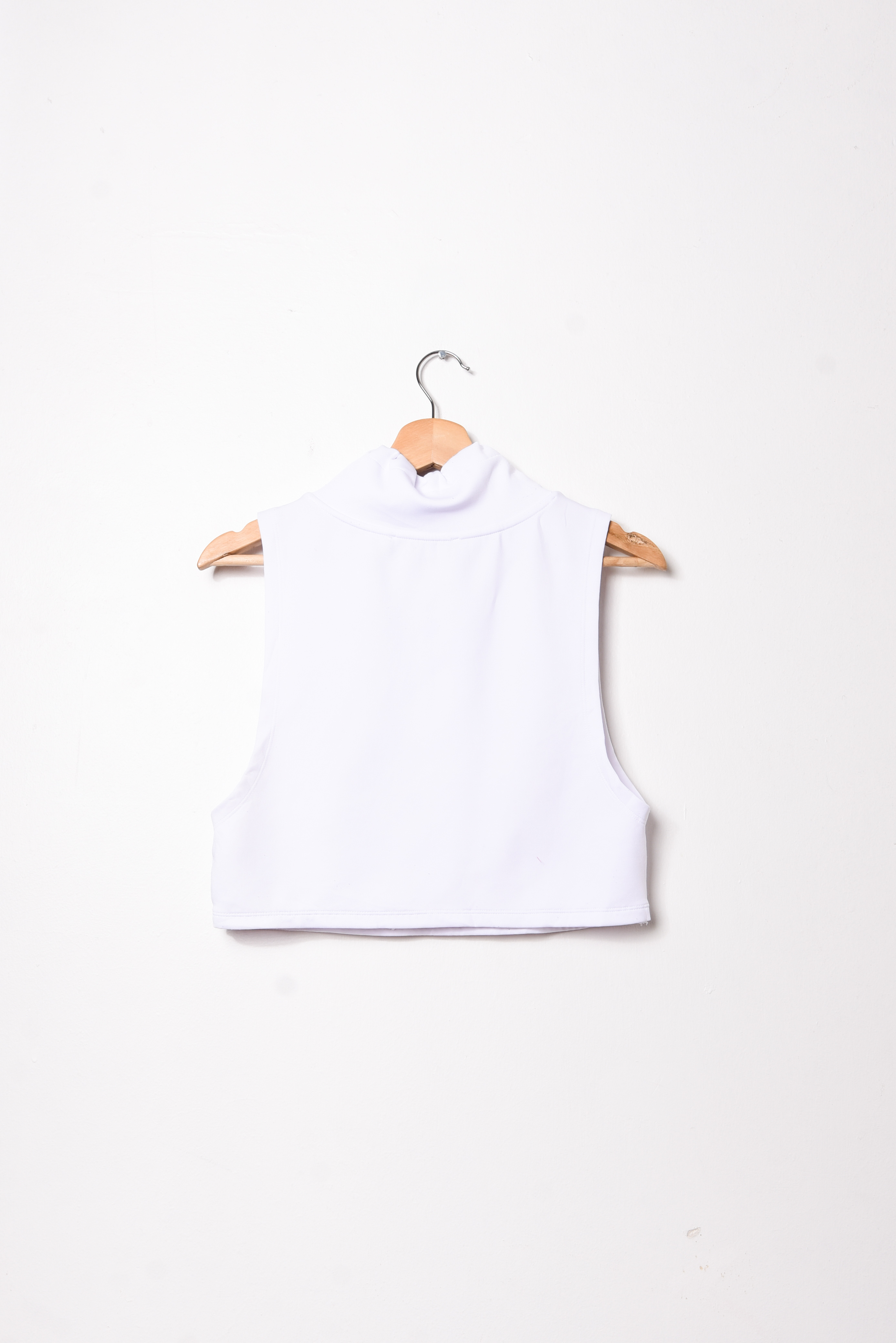 Croptop blanco sporty