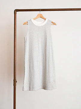 Vestido blanco rayado basic