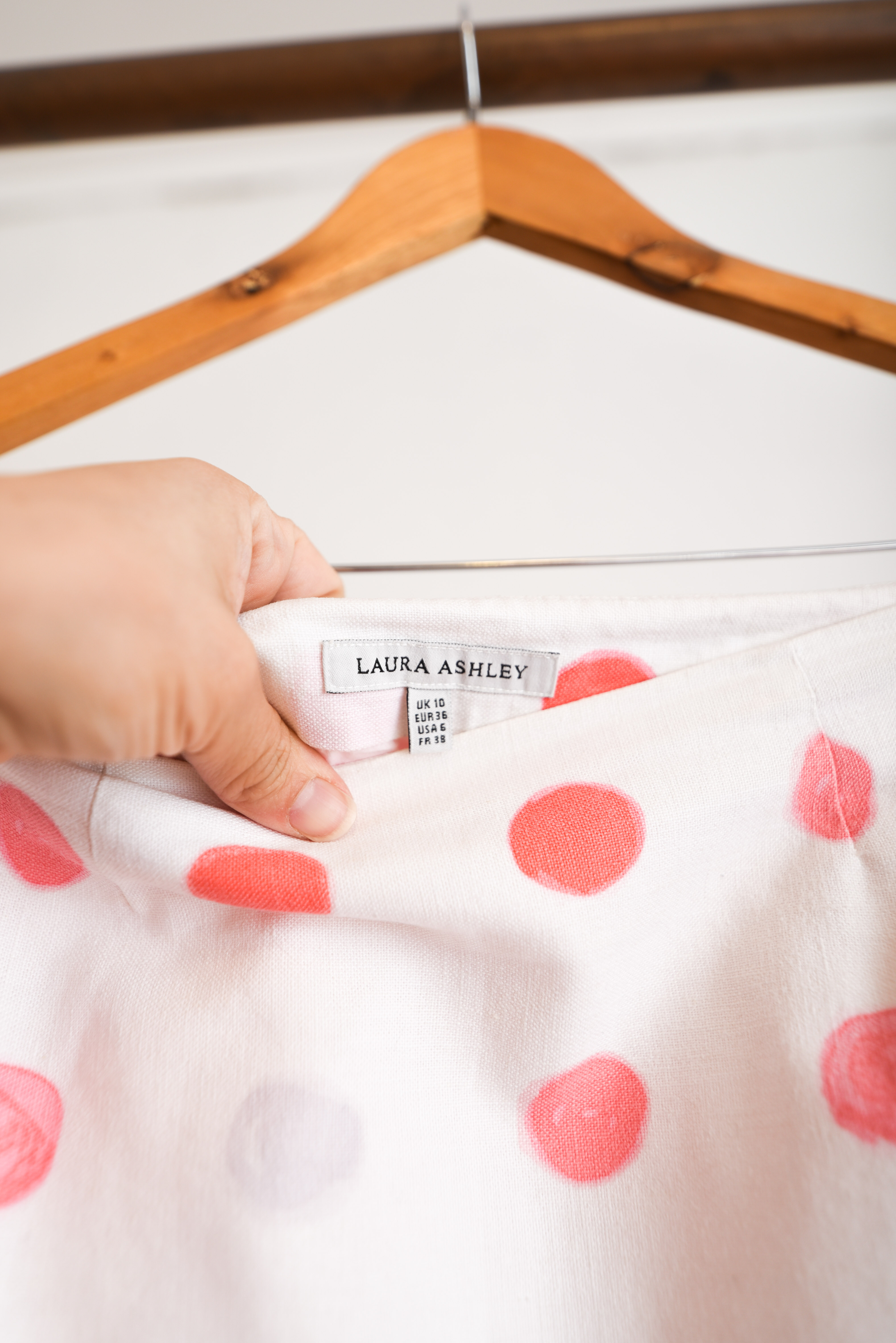 Falda Laura Ashley lunares lino