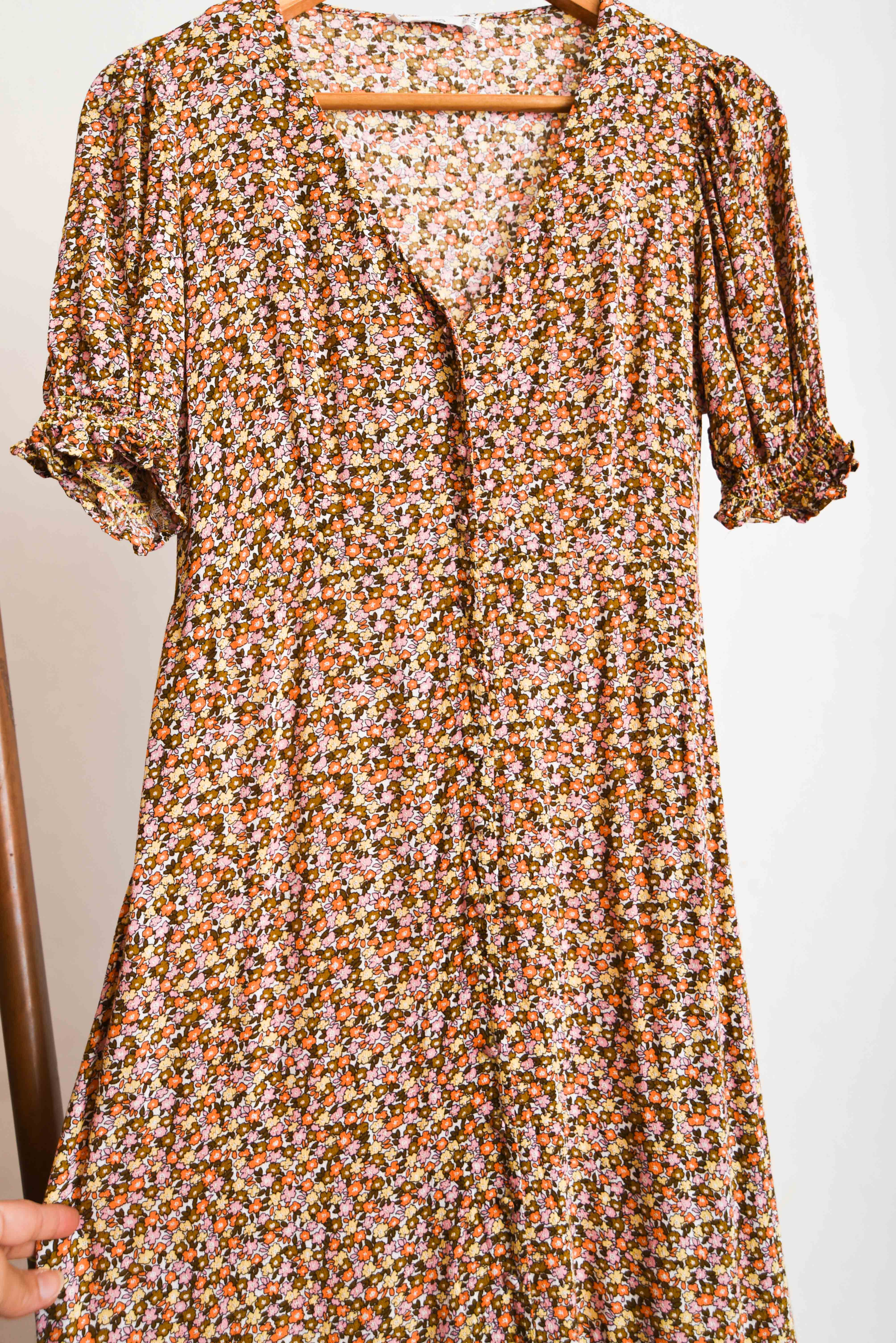 Maxi vestido floral botones capas