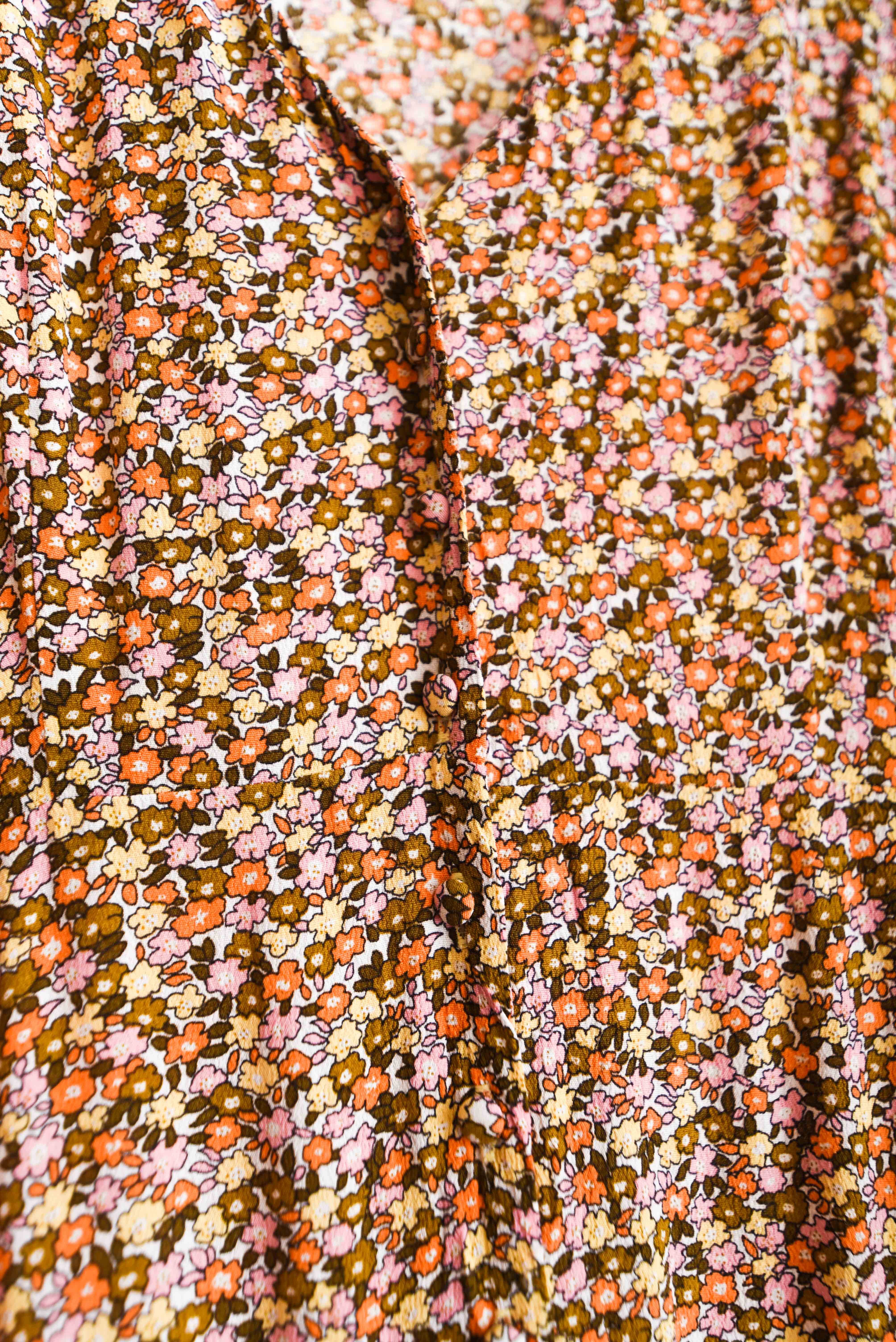 Maxi vestido floral botones capas