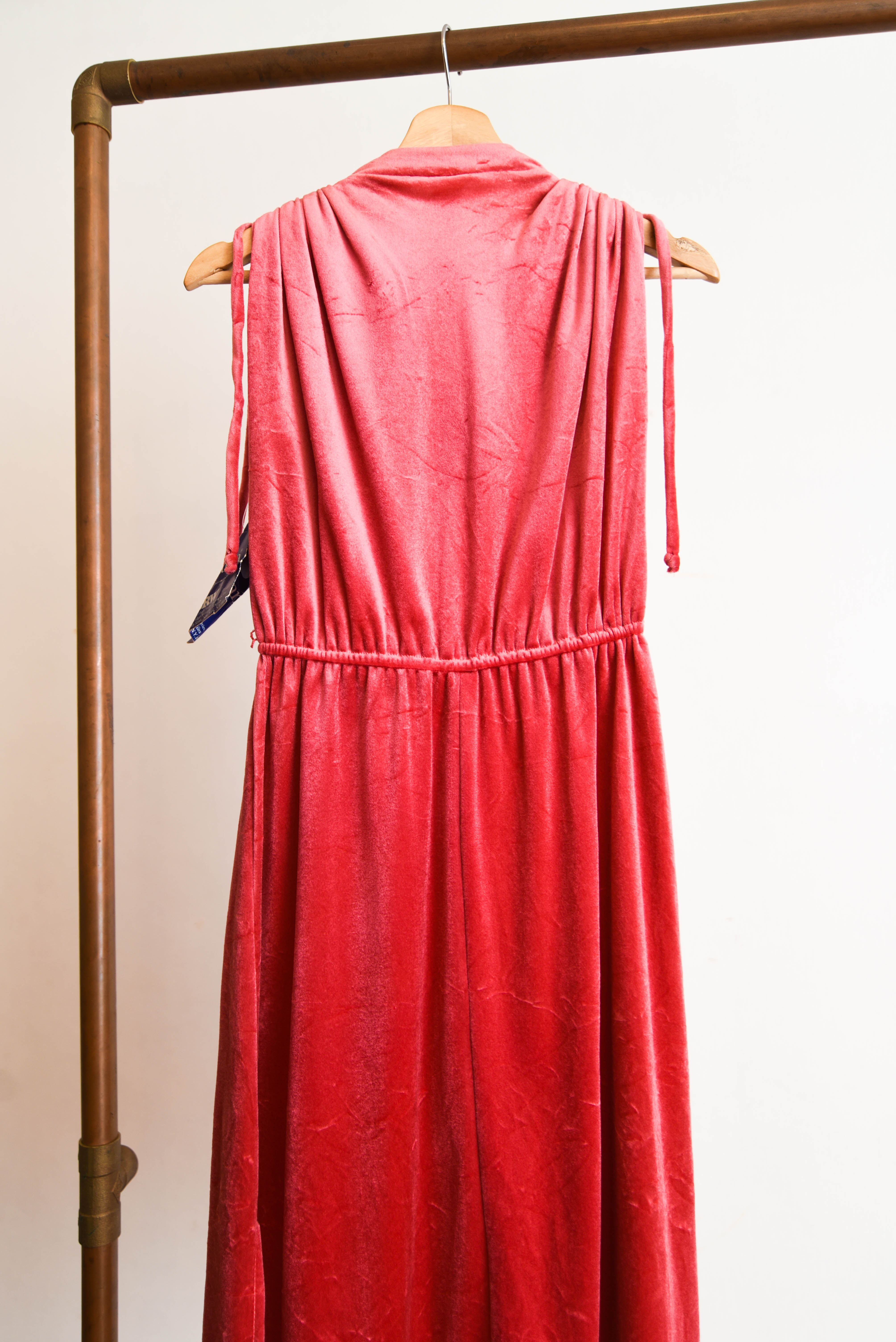 Vestido rosa velvet deadstock vntg 70s