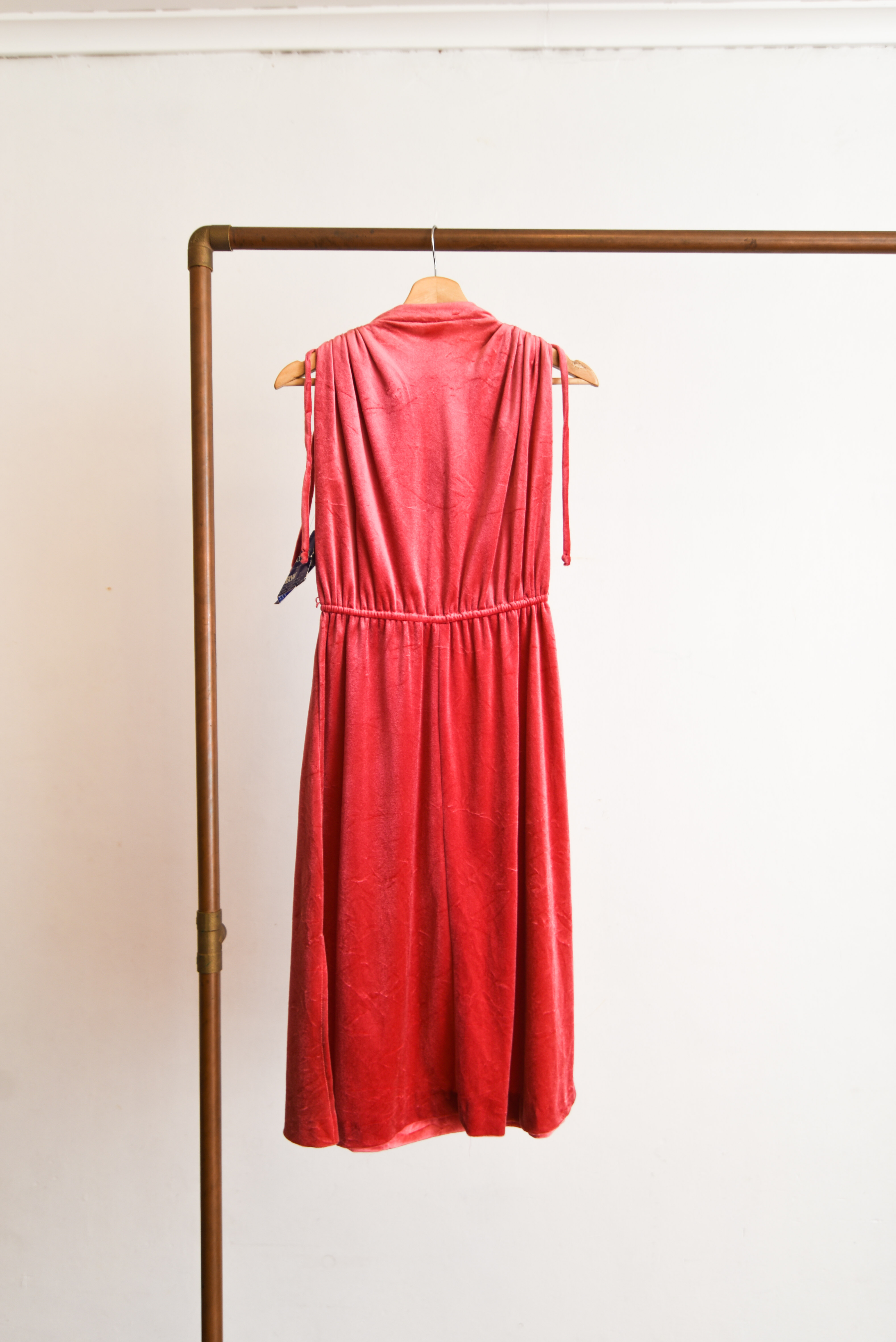 Vestido rosa velvet deadstock vntg 70s