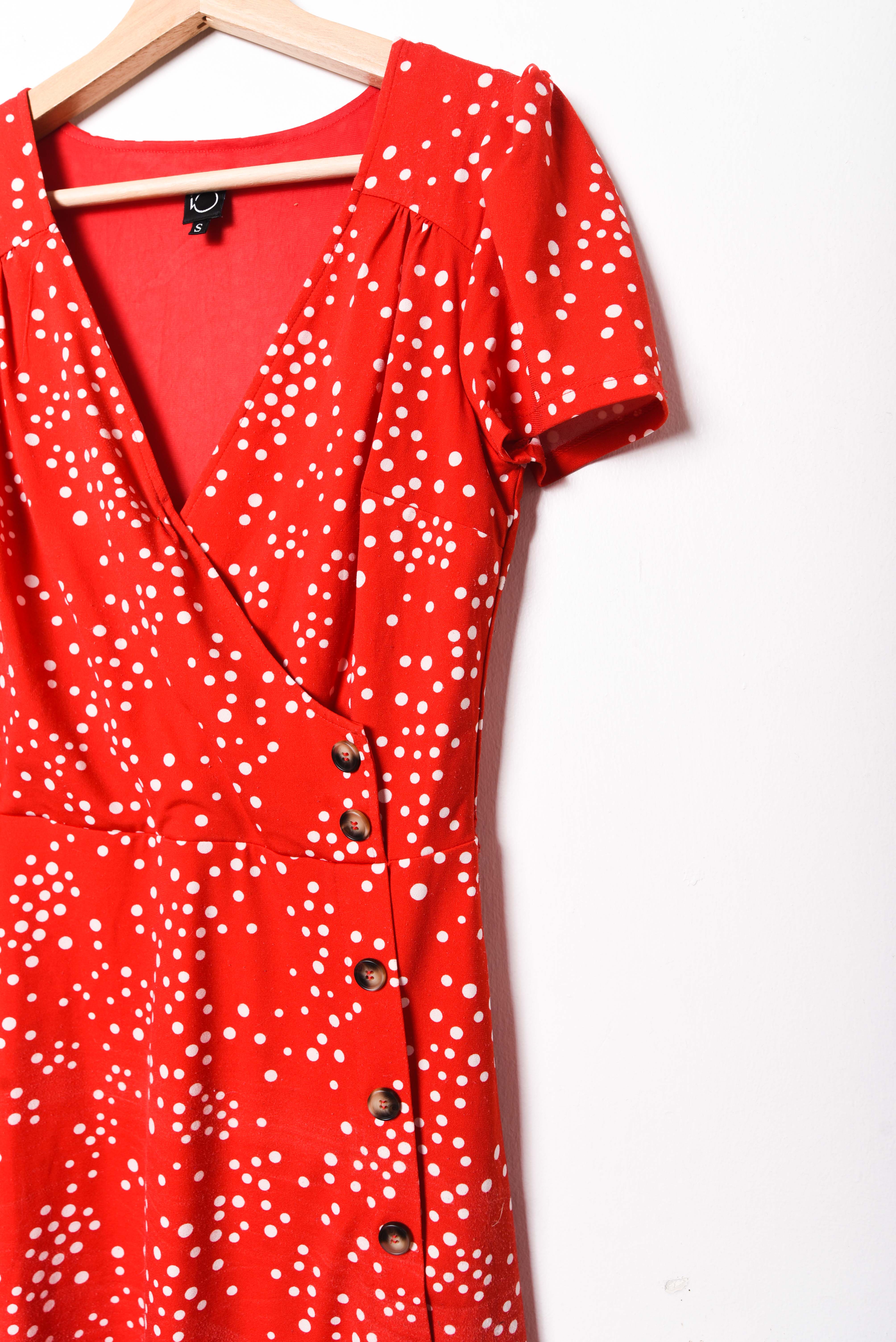 Vestido rojo dots botones