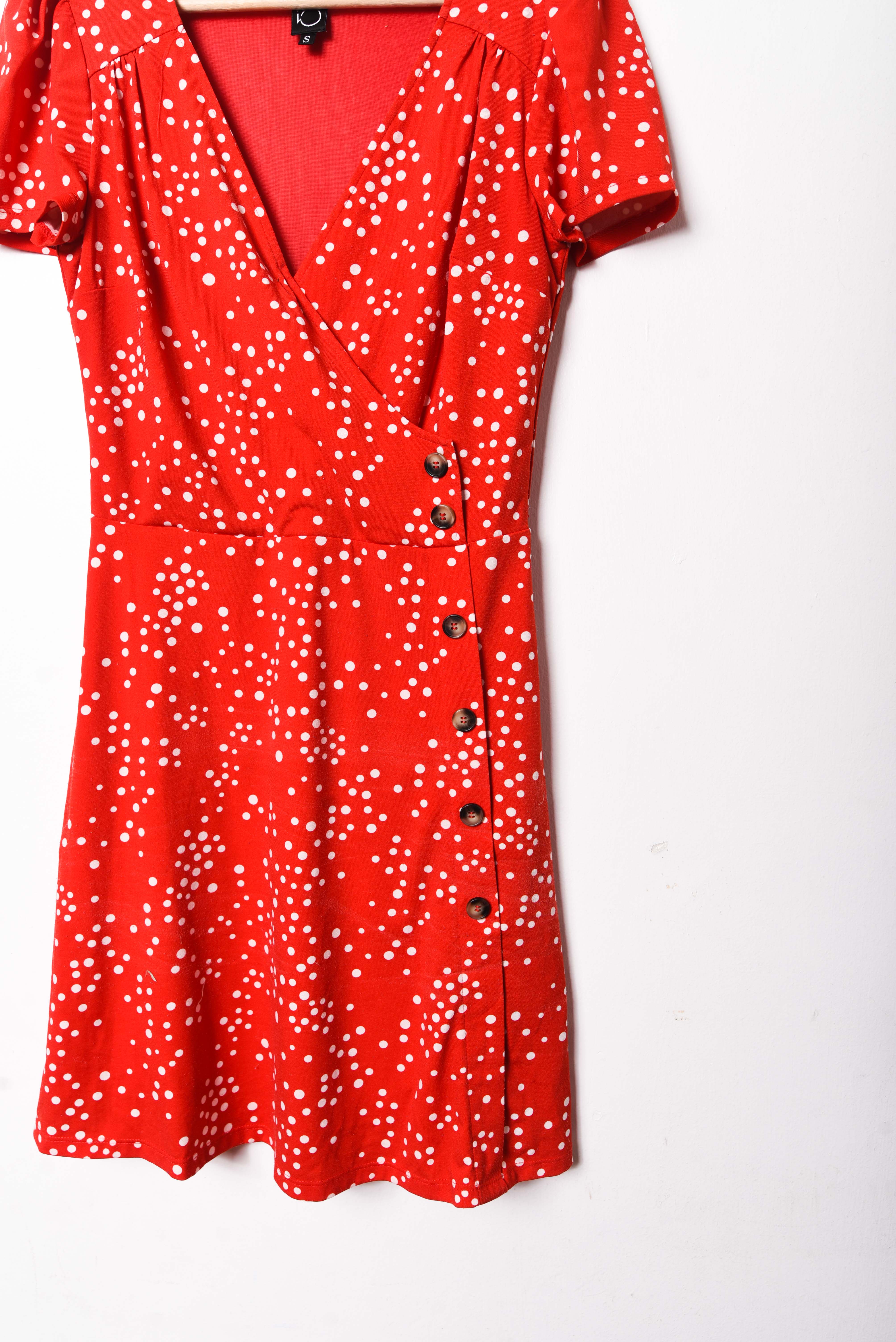 Vestido rojo dots botones