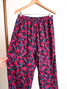 Pantalón floral bombacho rosado