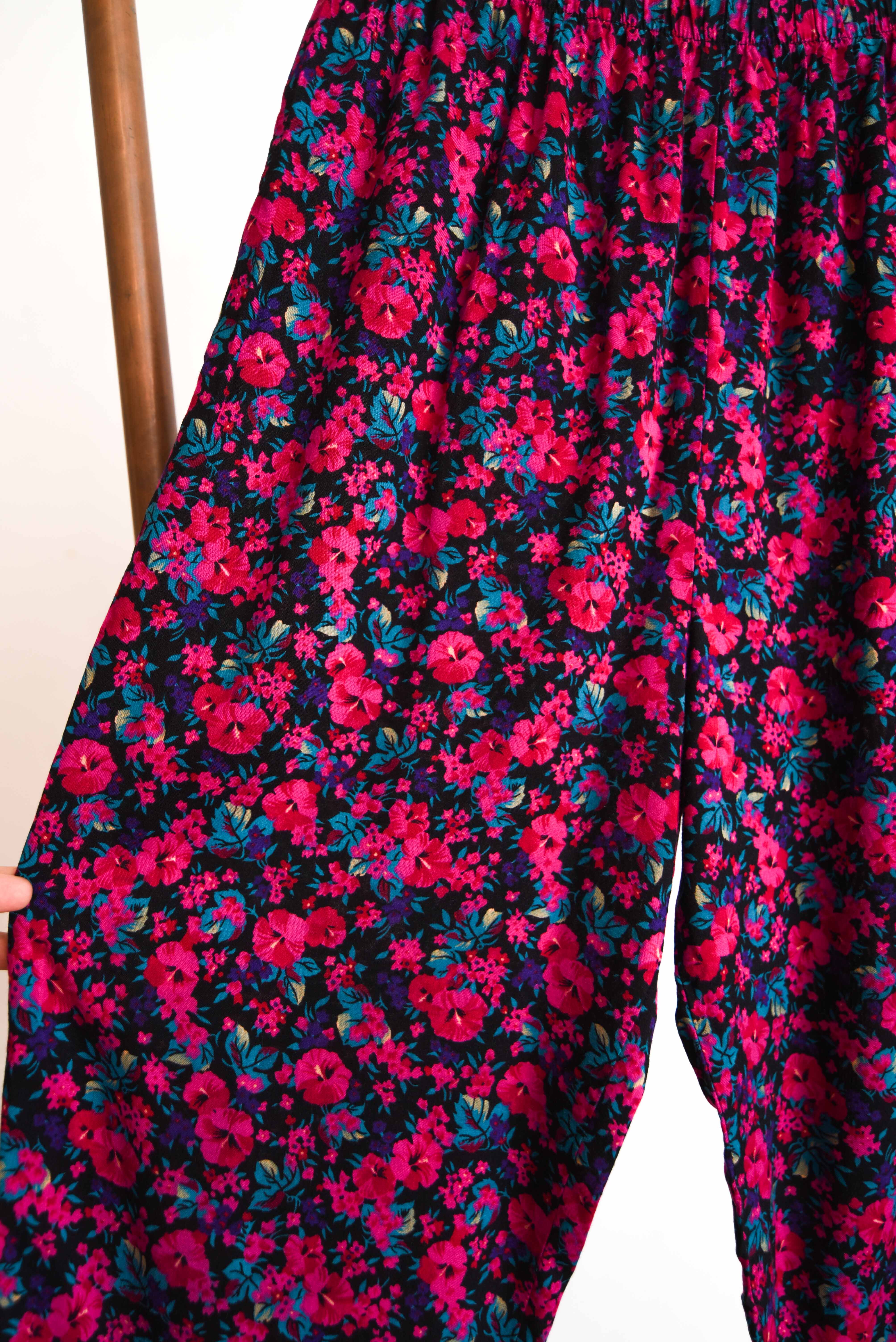 Pantalón floral bombacho rosado