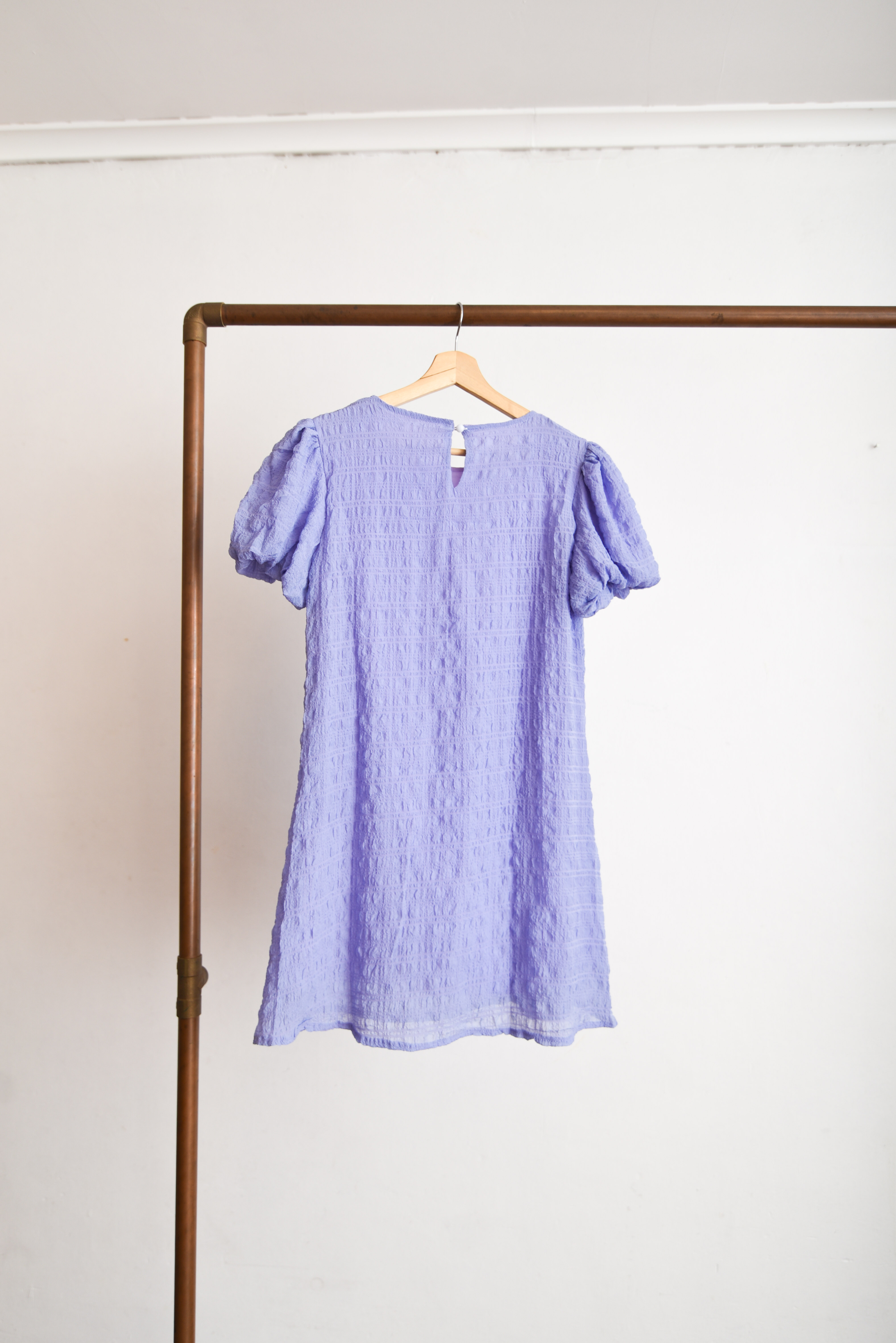 Vestido lila vaporoso globo