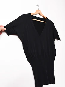 Top tejido negro manga murciélago