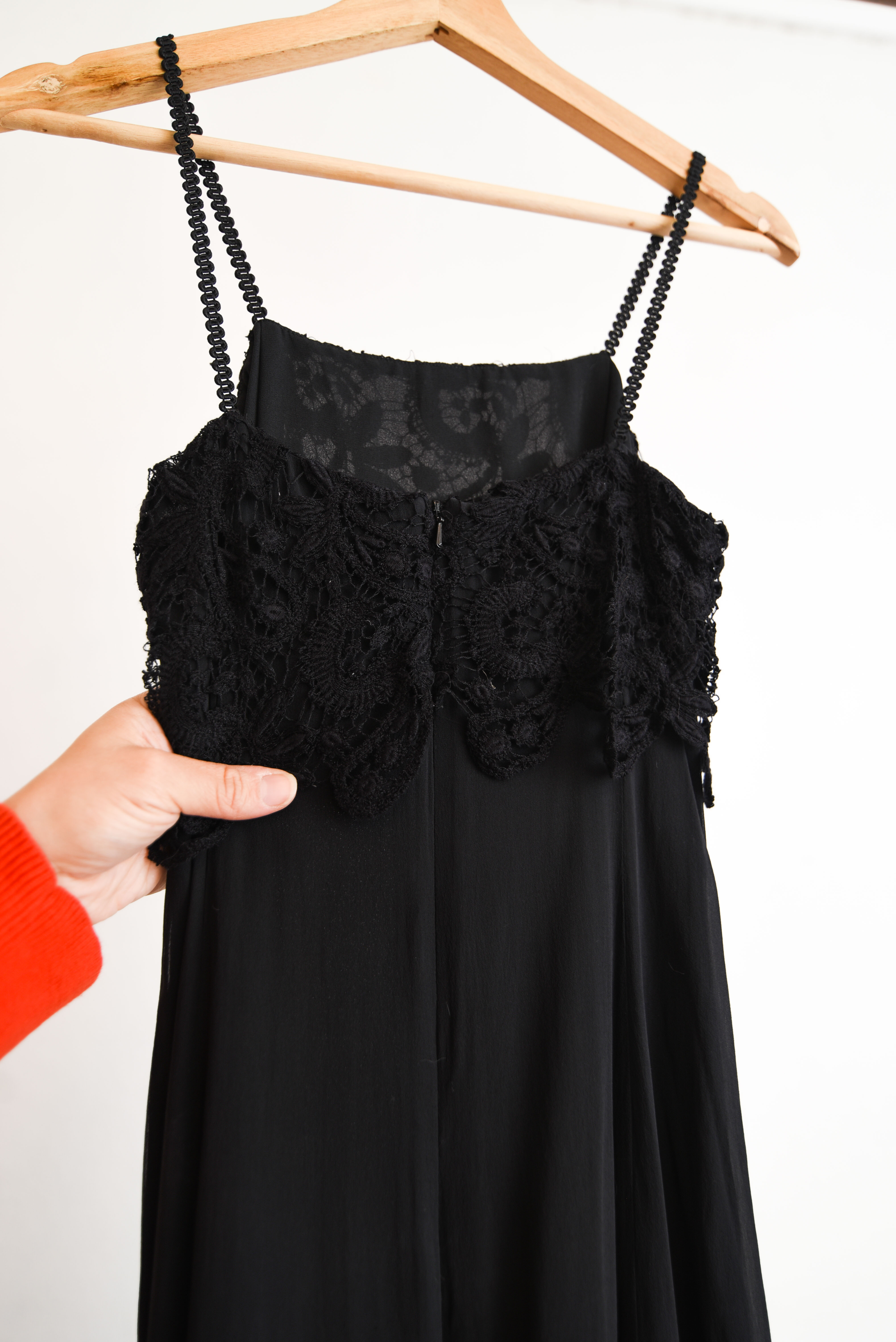 Vestido negro seda Laura Ashley