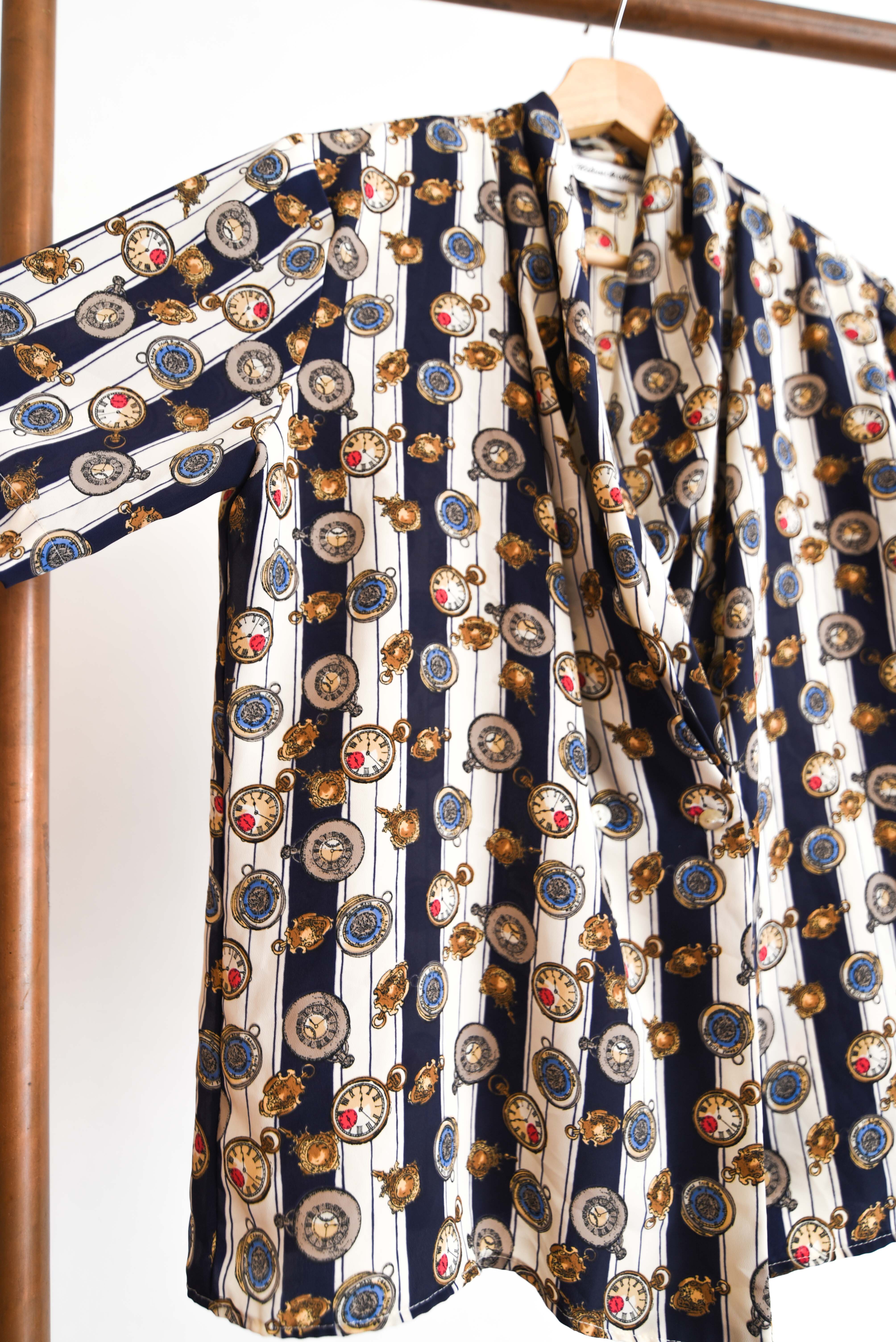 Blusa vintage print relojitos