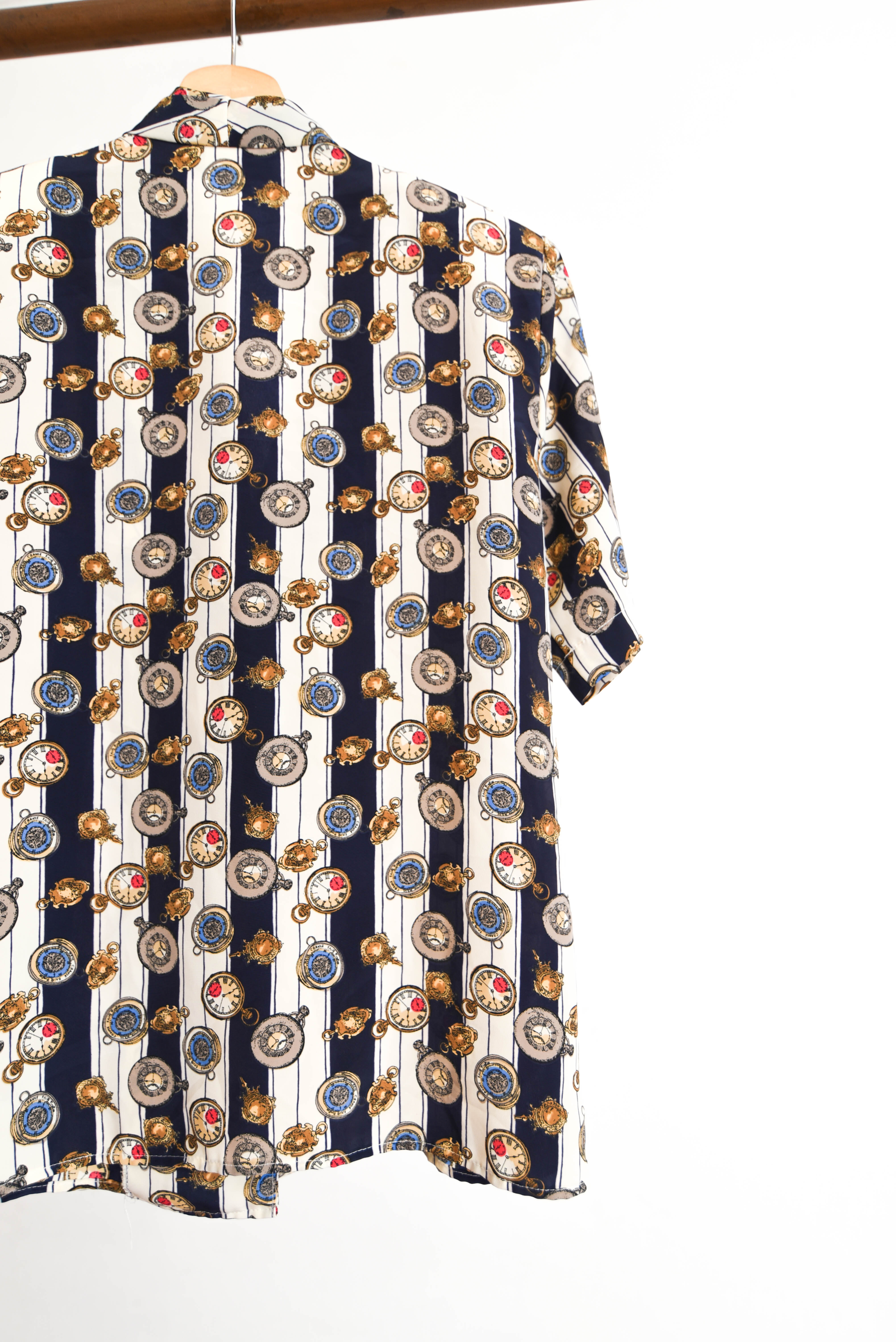 Blusa vintage print relojitos