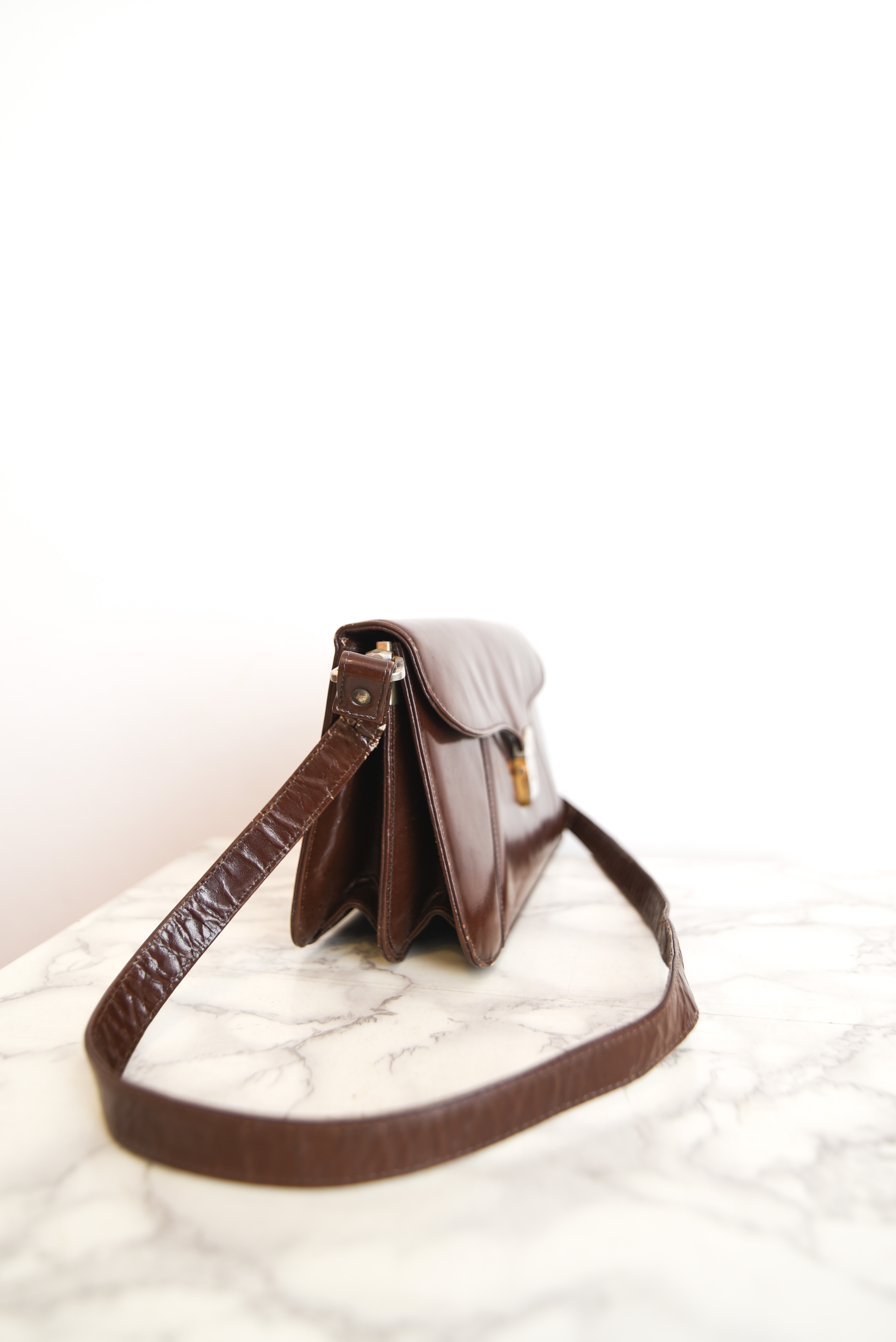 Cartera café cuero vntg