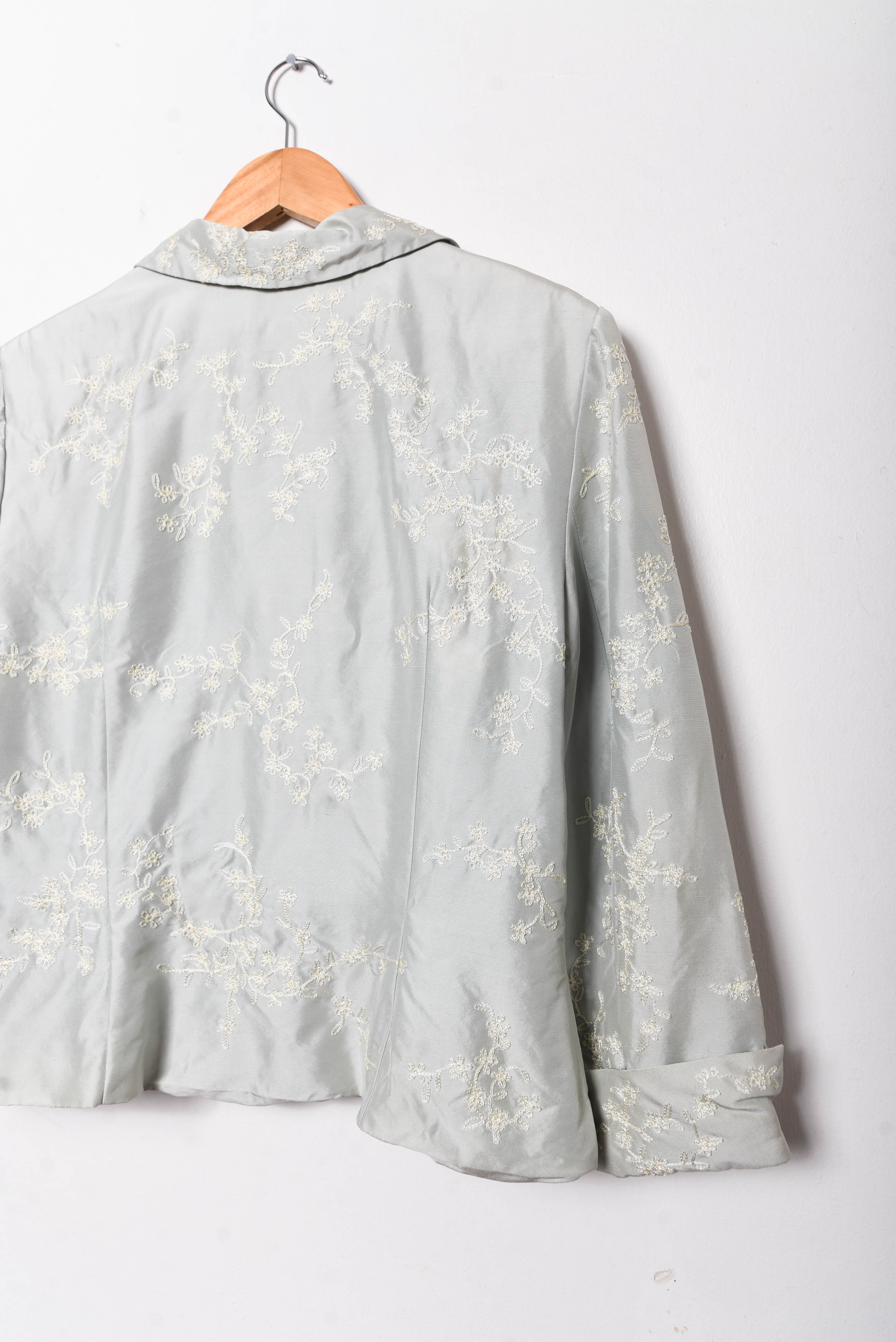 Chaqueta seda bordada vintage