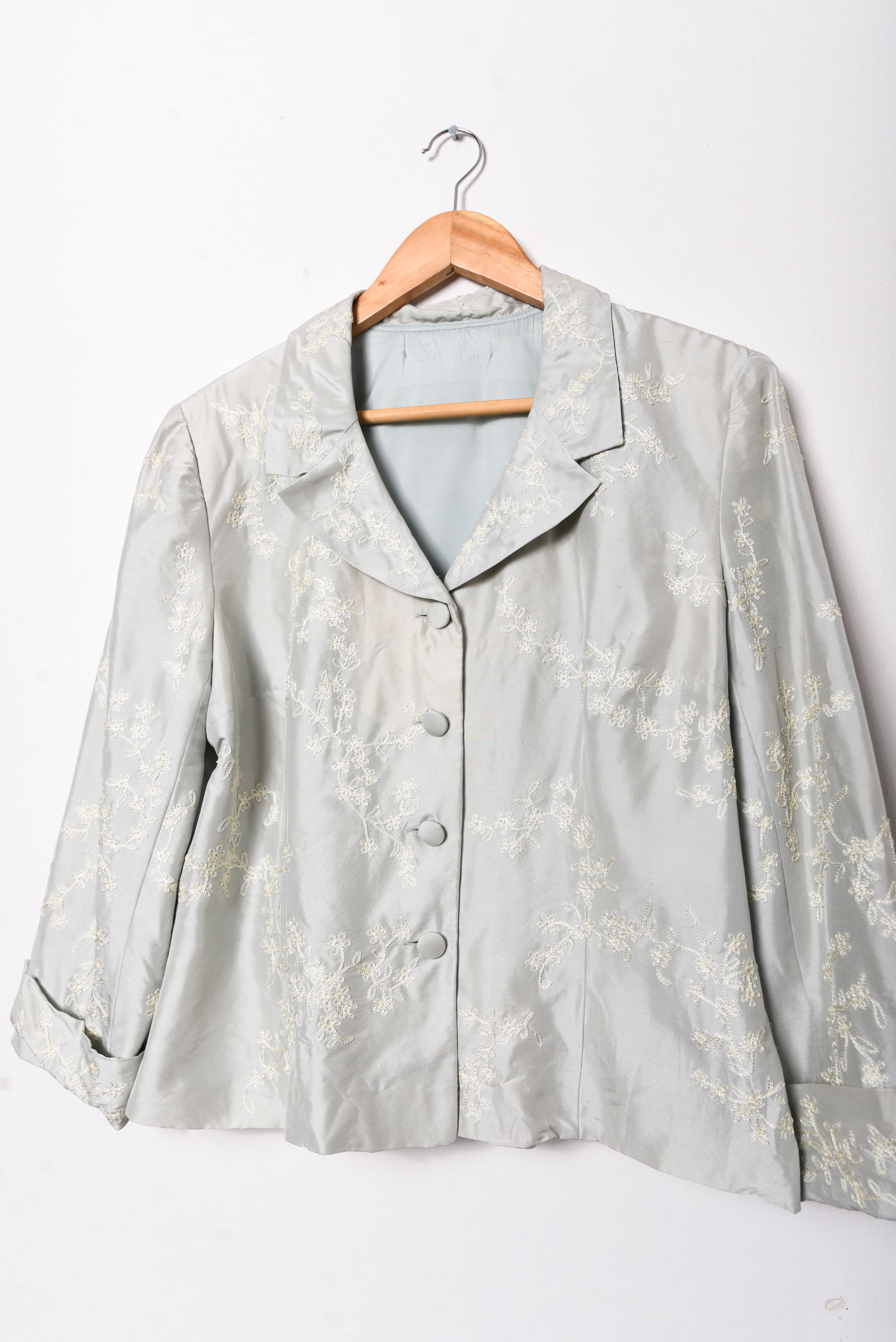 Chaqueta seda bordada vintage