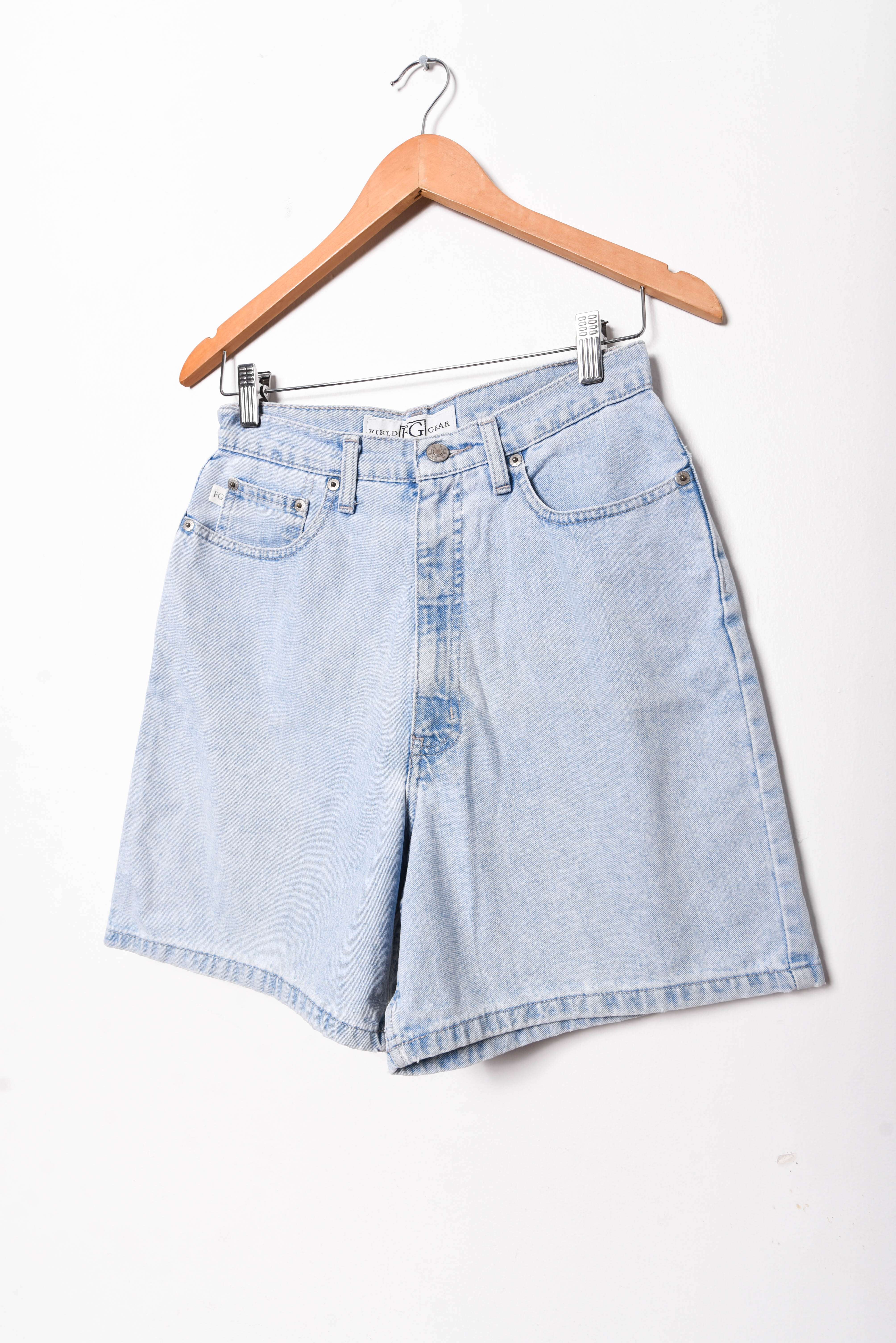 Short light denim tiro alto