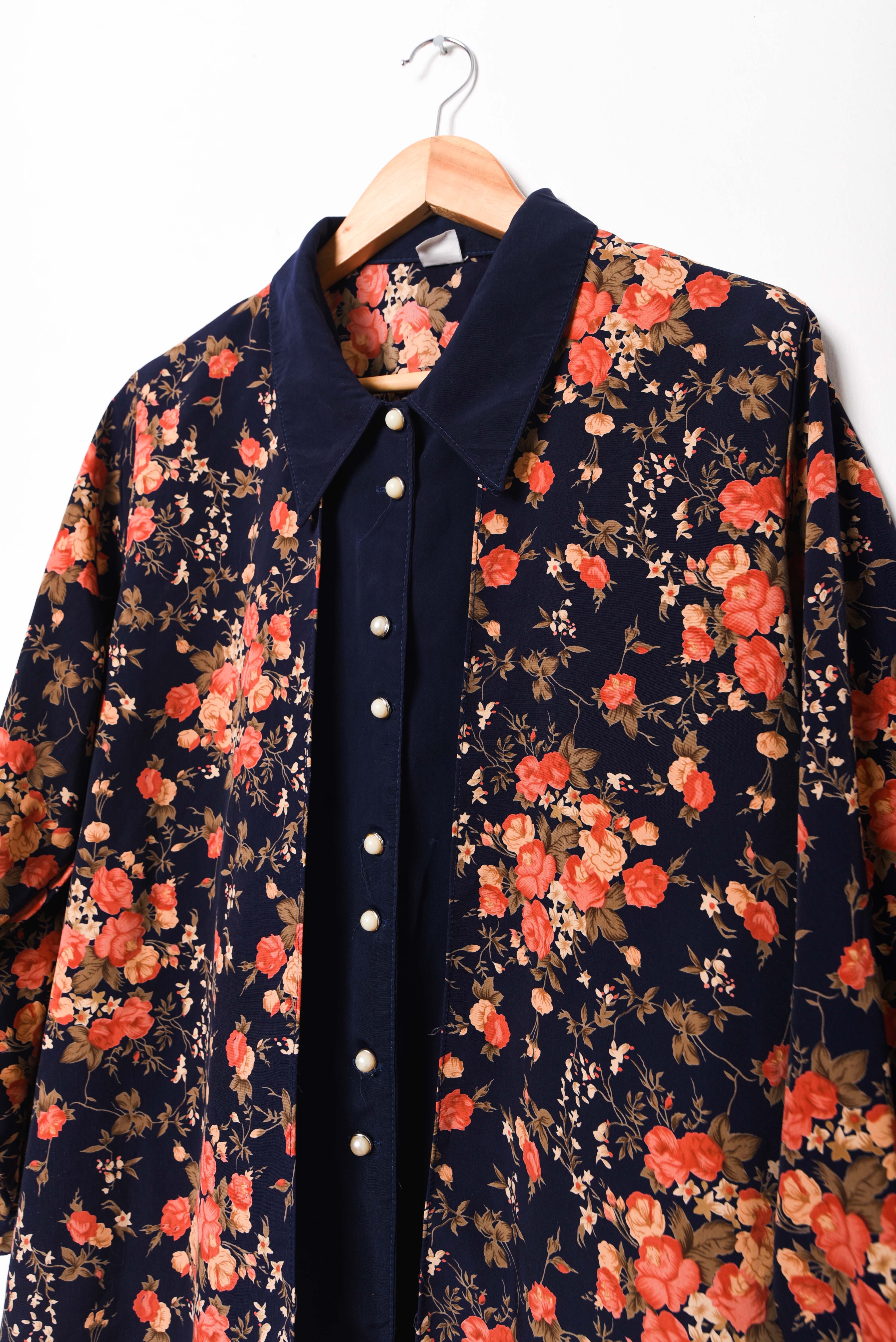 Blusa azul floral vintage