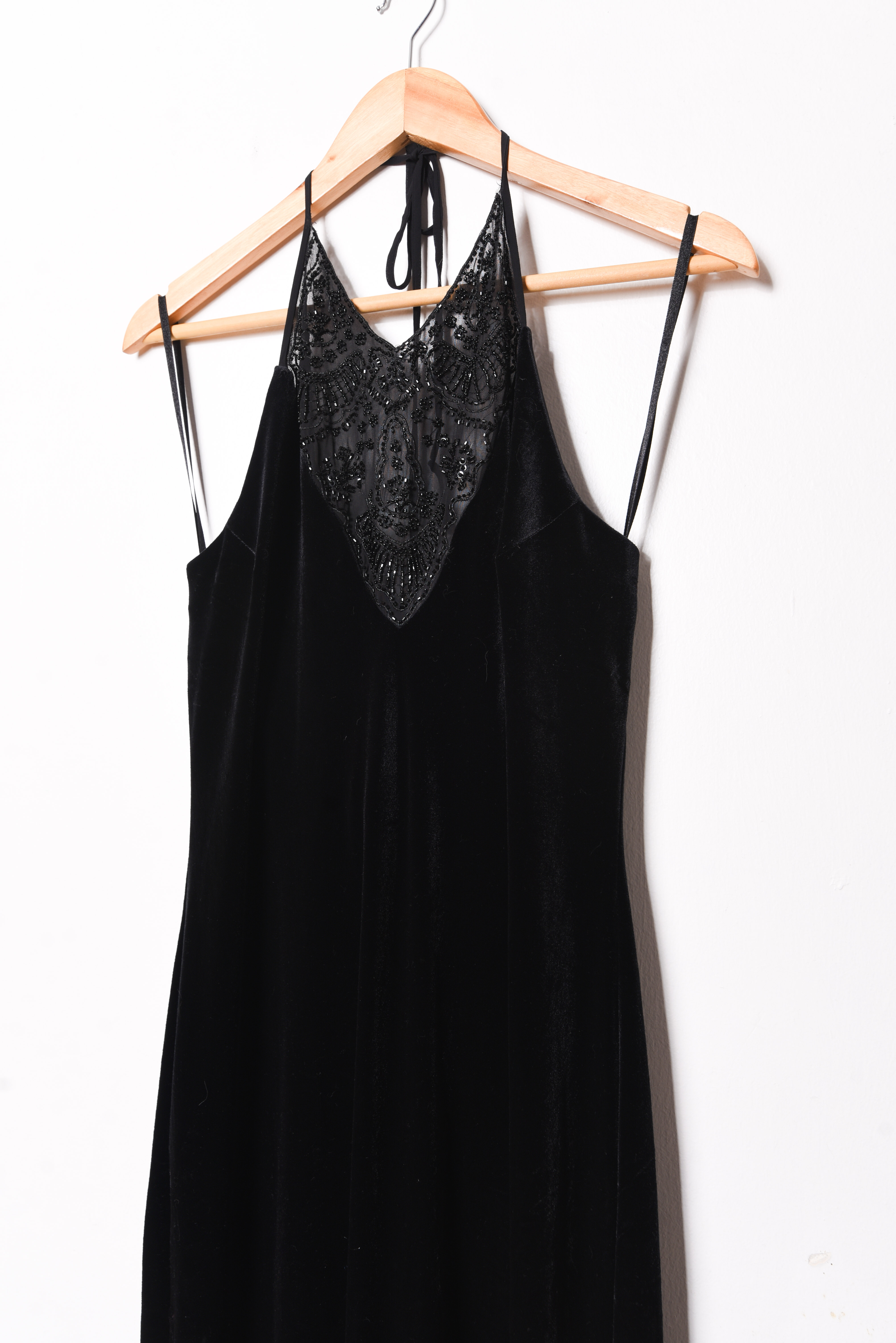 Maxi vestido negro fiesta pedrería 90s