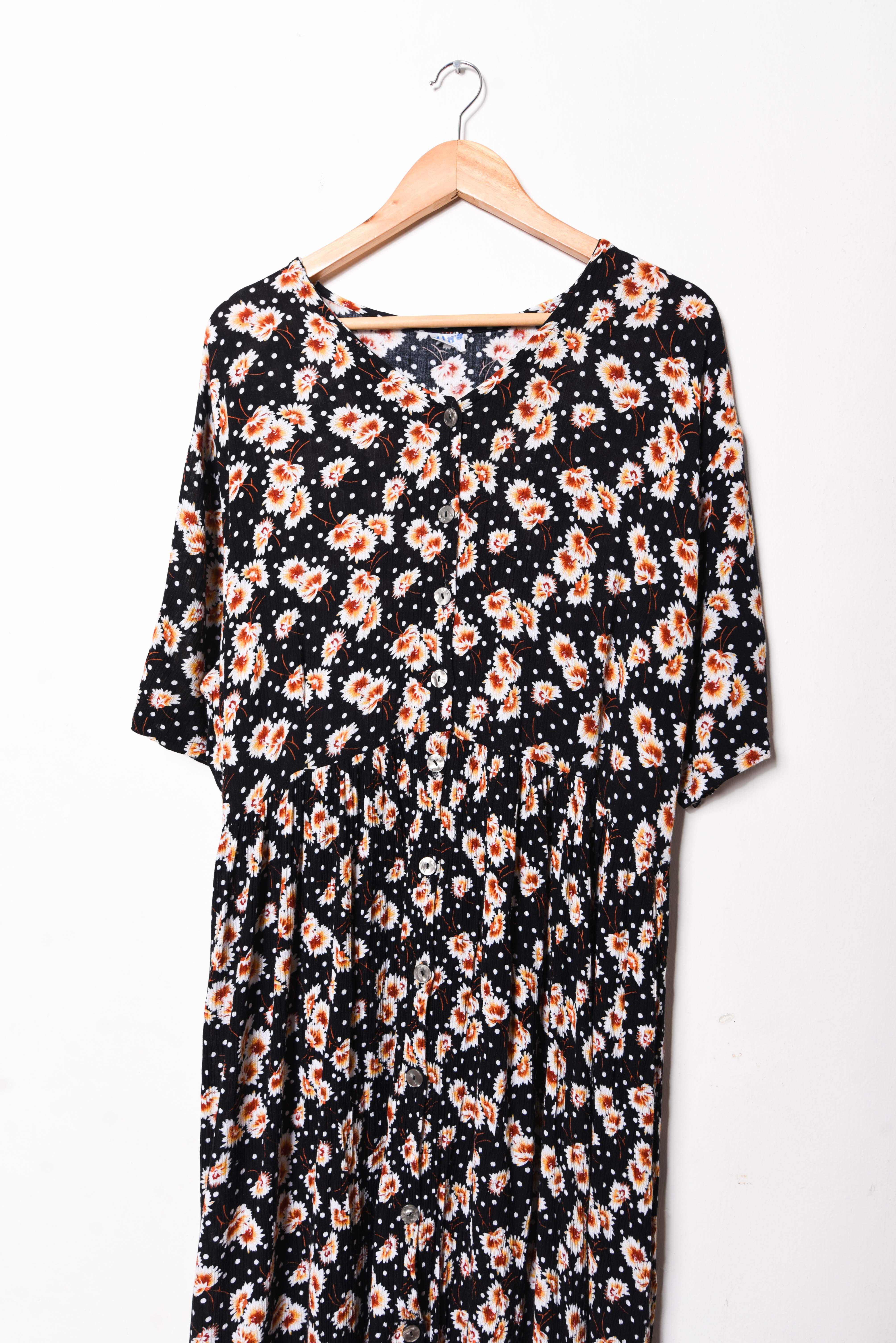Maxi vestido negro bambula floral dots
