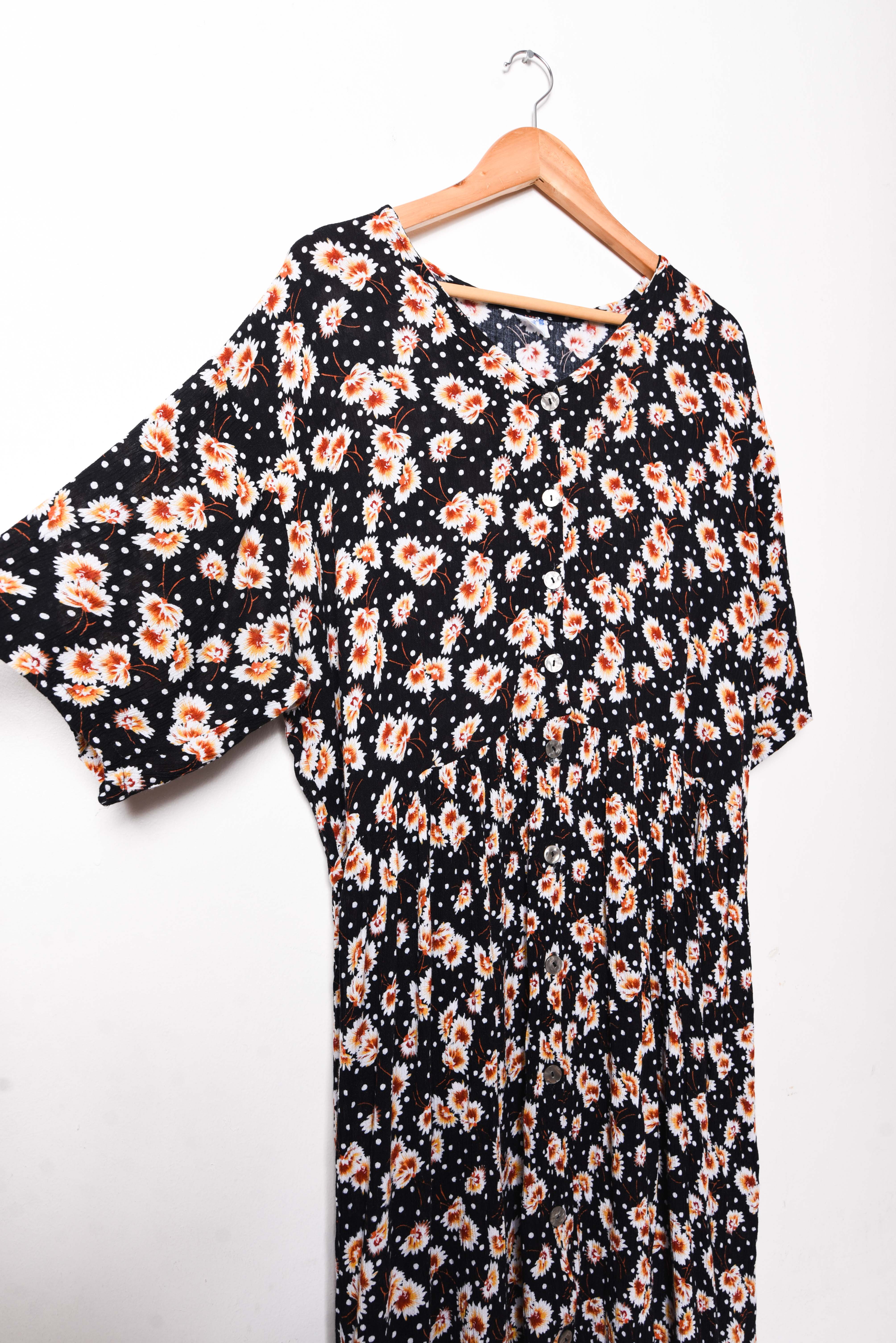 Maxi vestido negro bambula floral dots