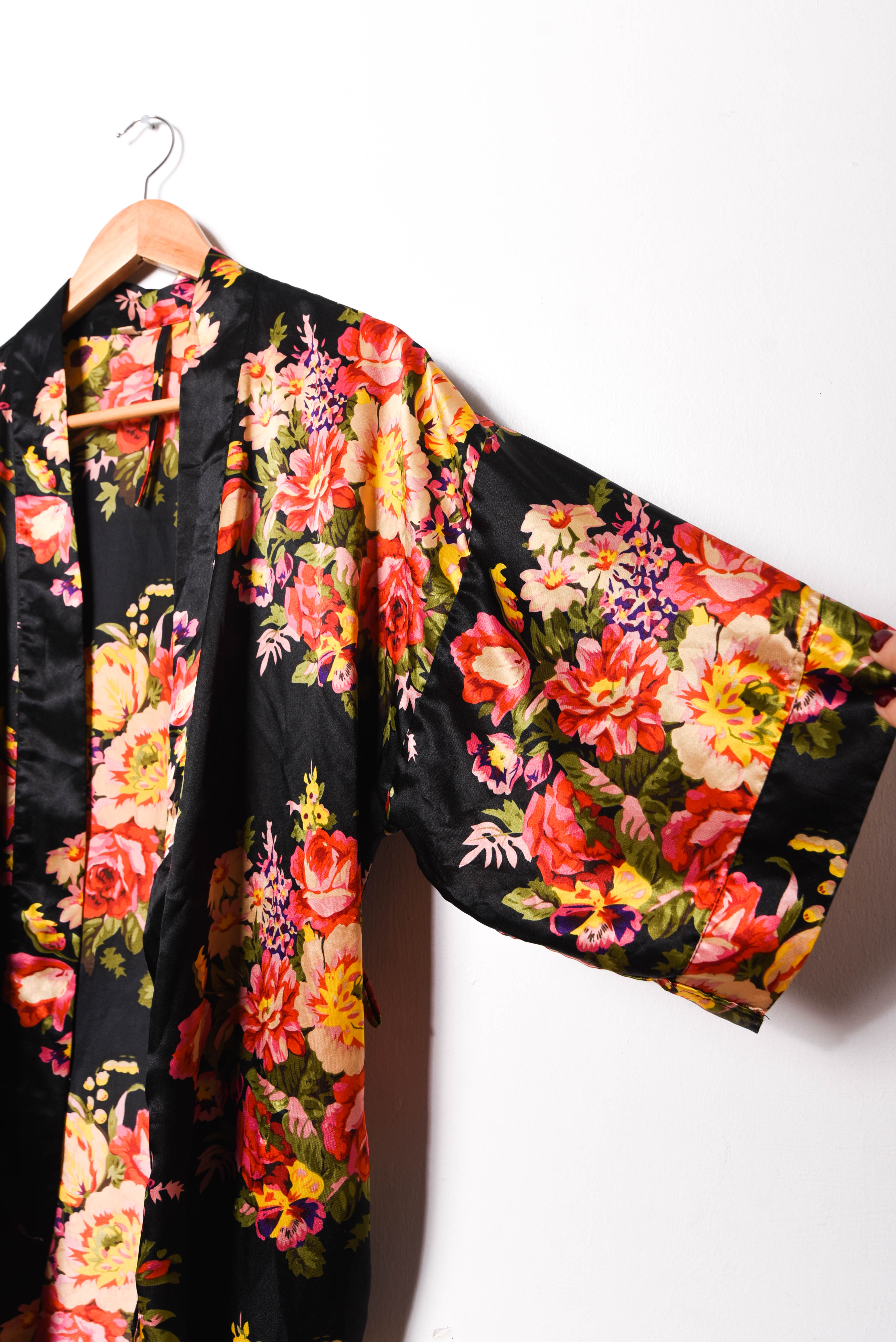 Kimono satín floral 
