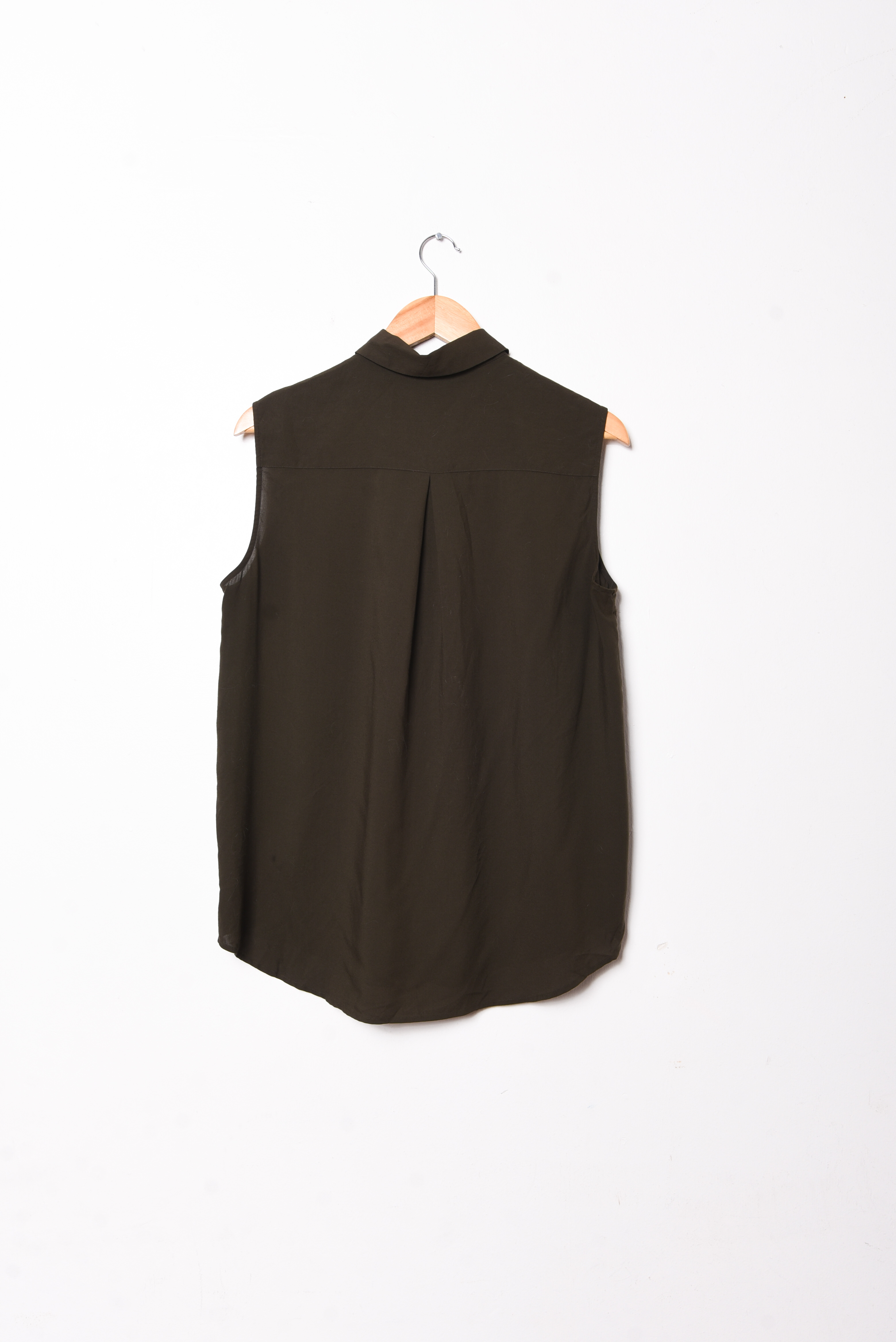 Blusa café Uniqlo