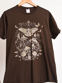 Polera gráfica Fungi world