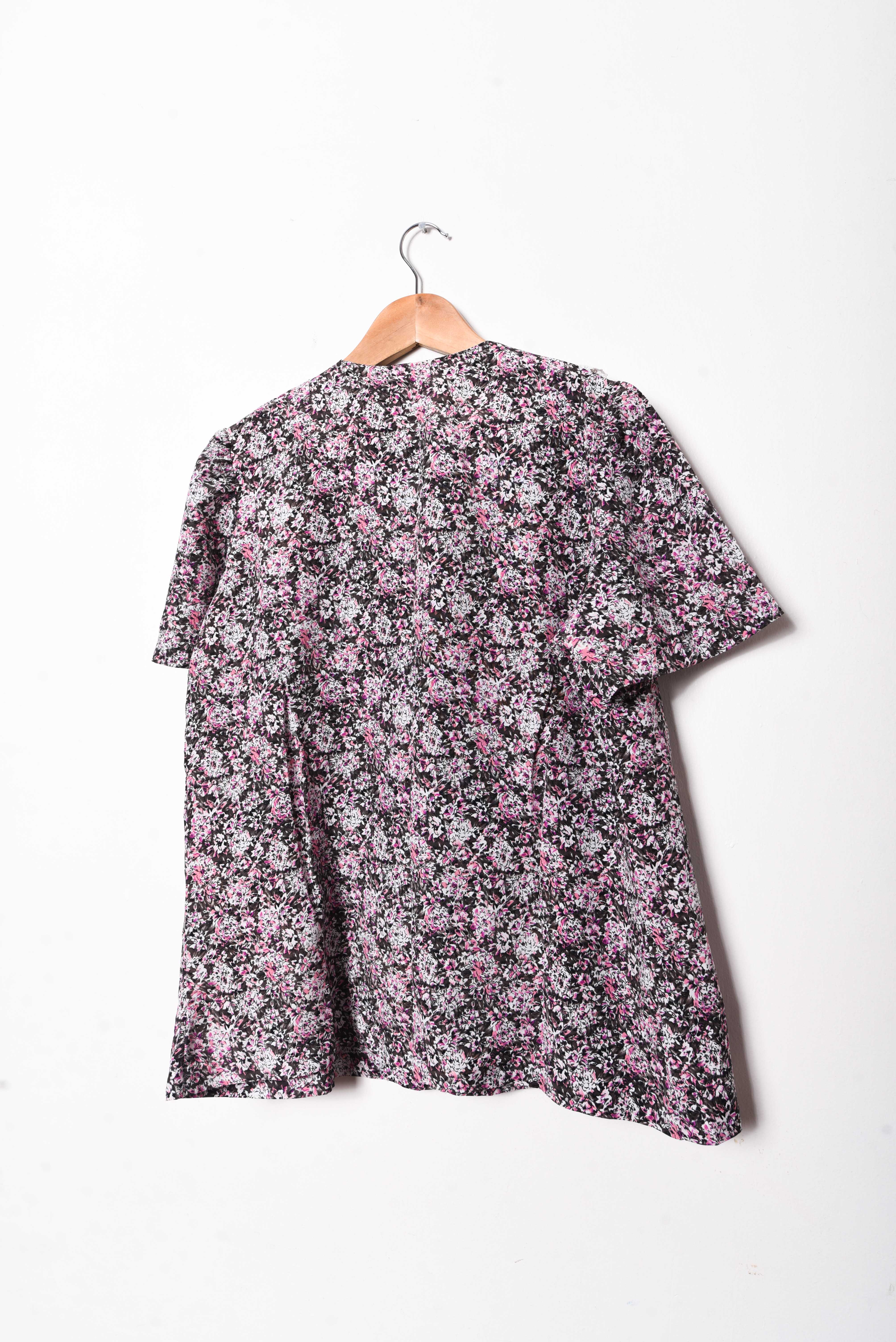 Blusa rosa floral vintage cuellito