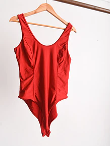 Body rojo lycra