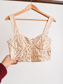 Top marfil brillos y lentejuelas