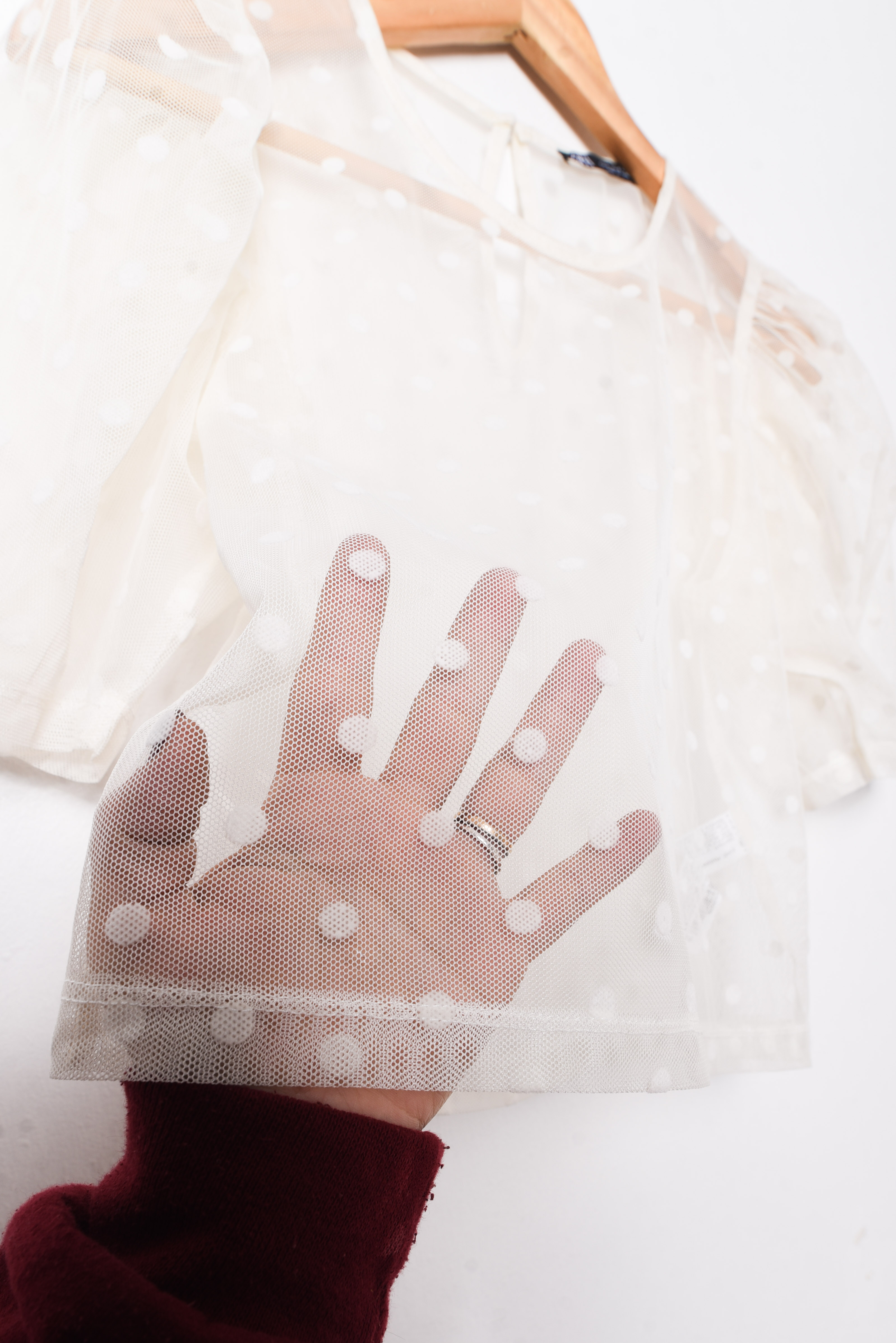 Blusa mesh marfil dots