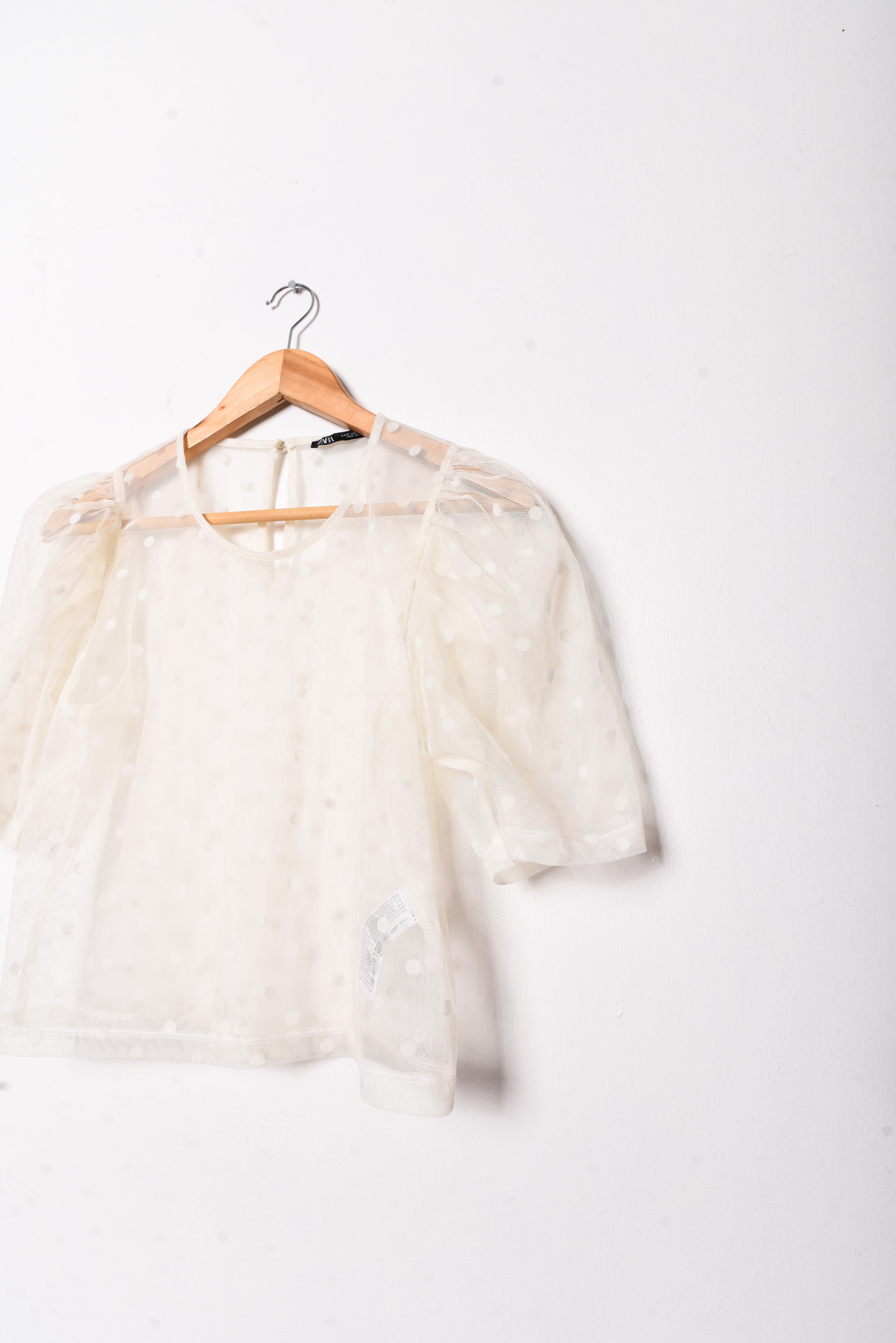 Blusa mesh marfil dots
