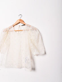 Blusa mesh marfil dots