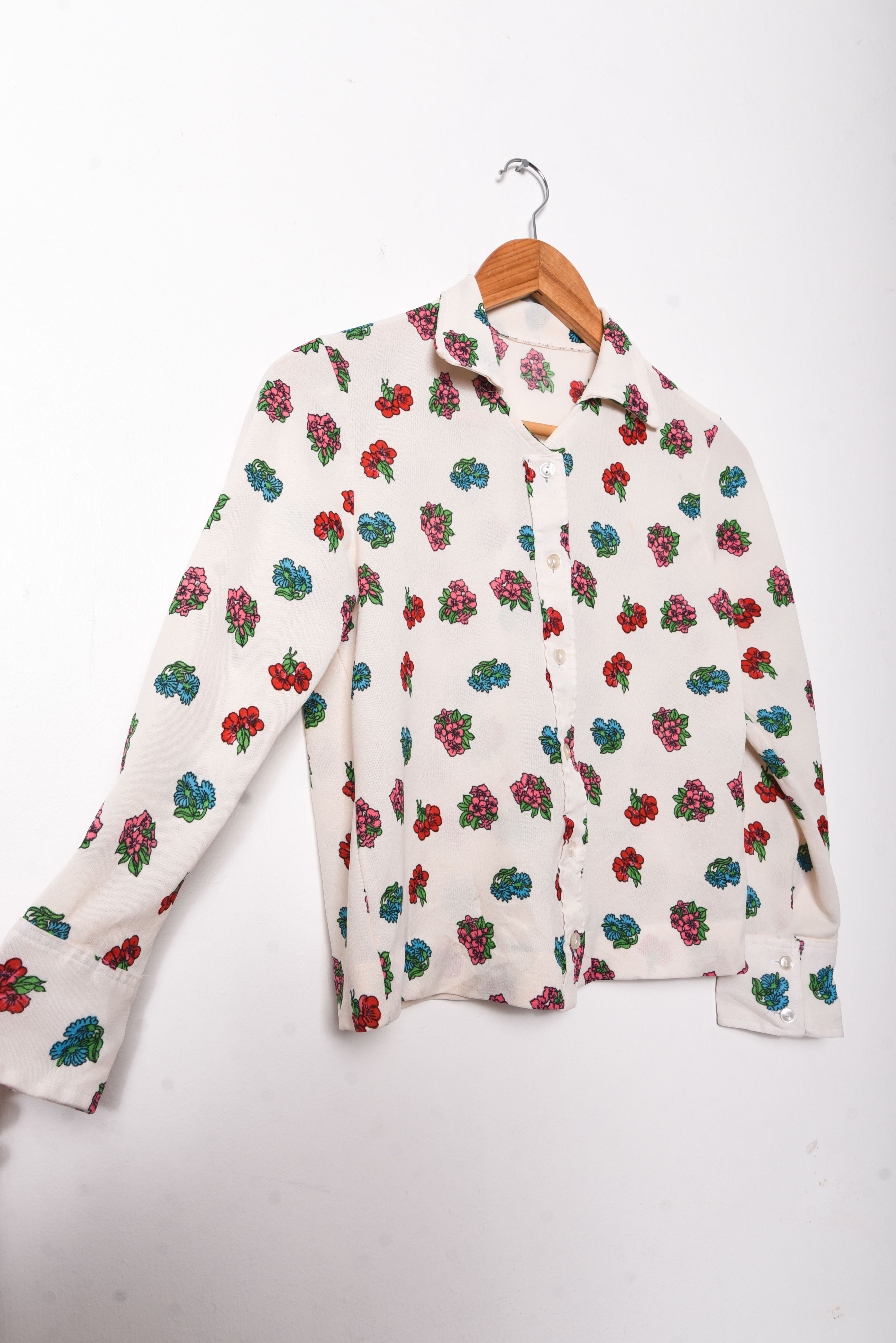 Blusa marfil floral 70s