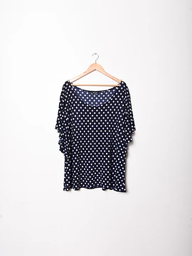 Polera lunares plus size