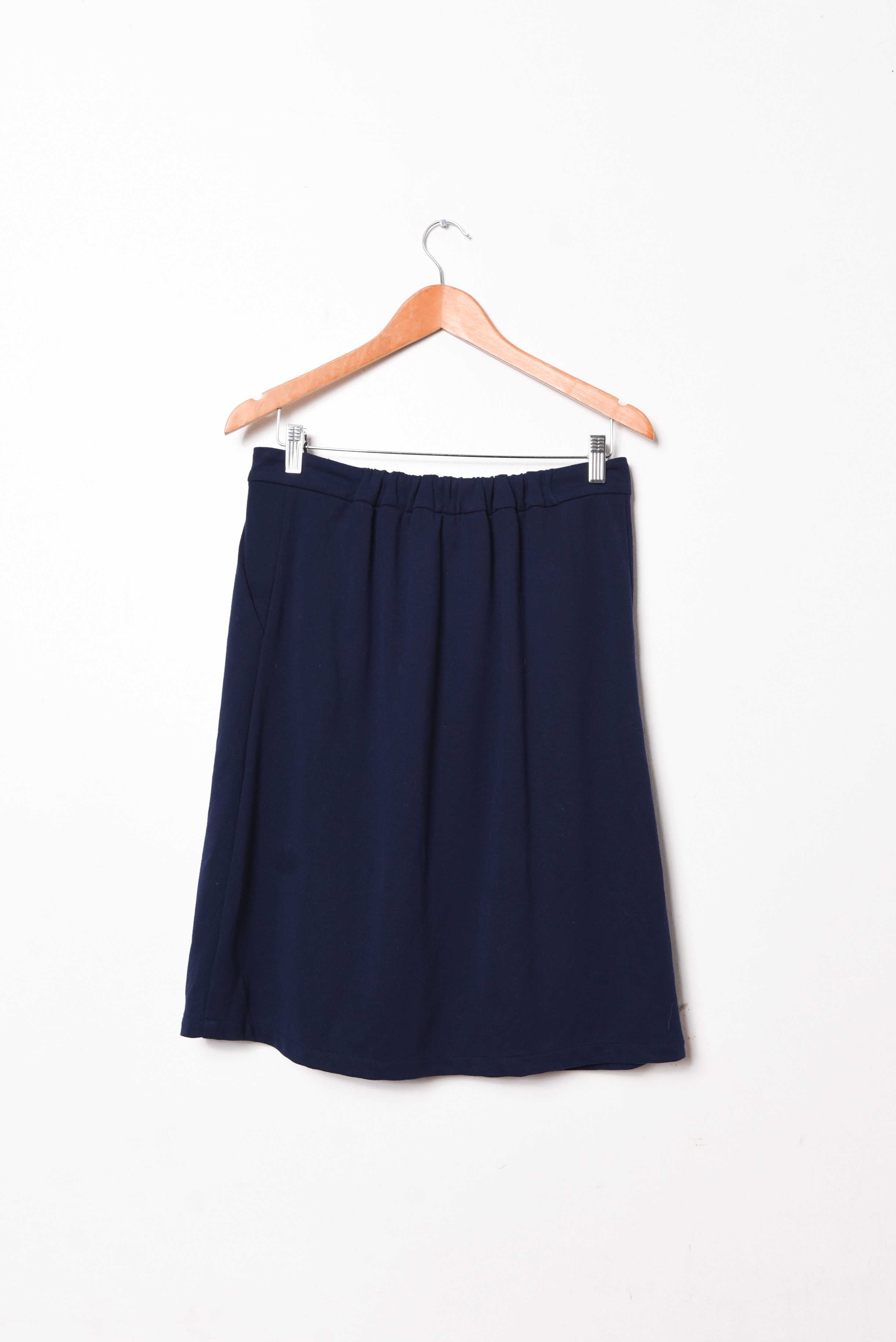 Falda azul cinturón