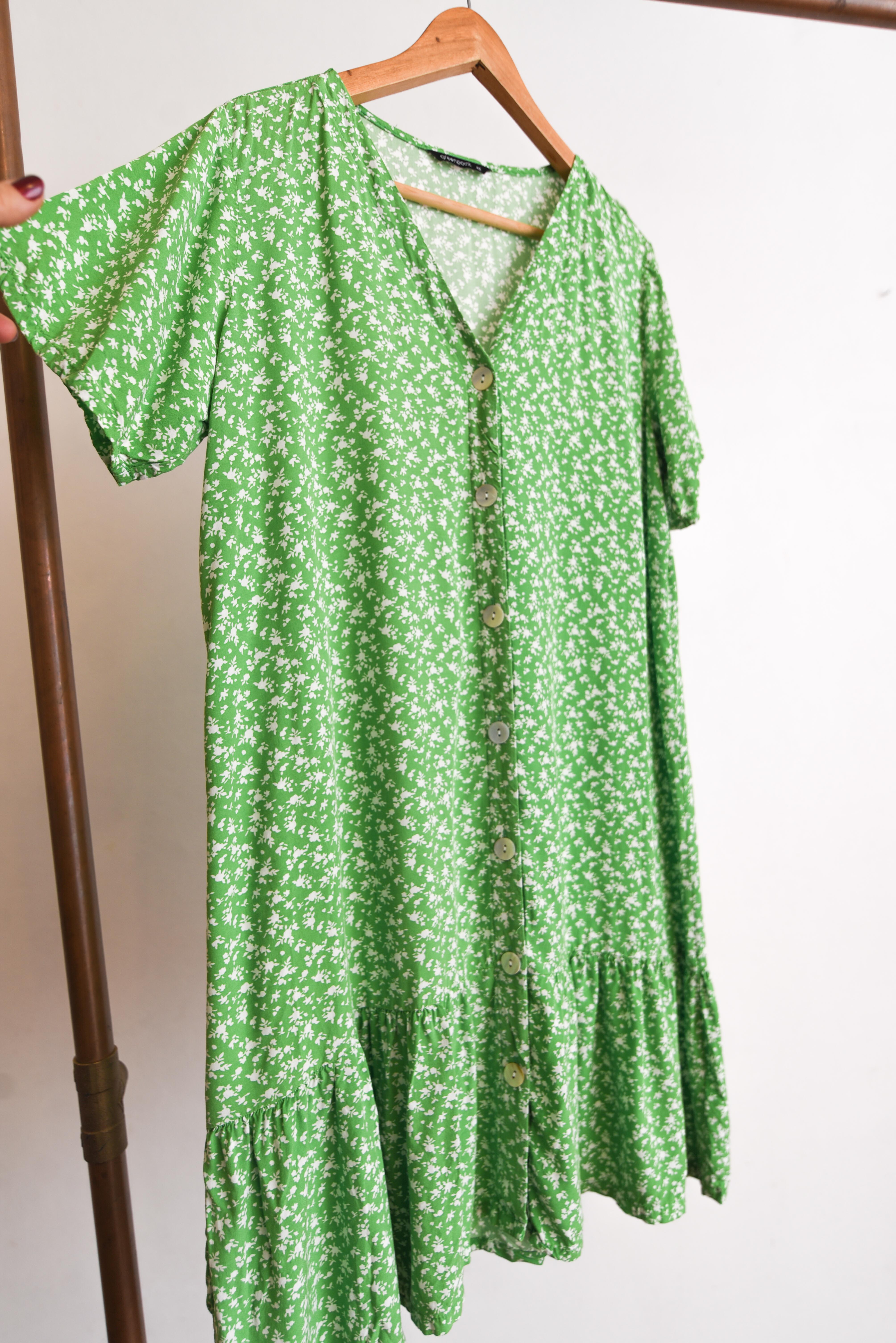 Vestido camisero verde floral