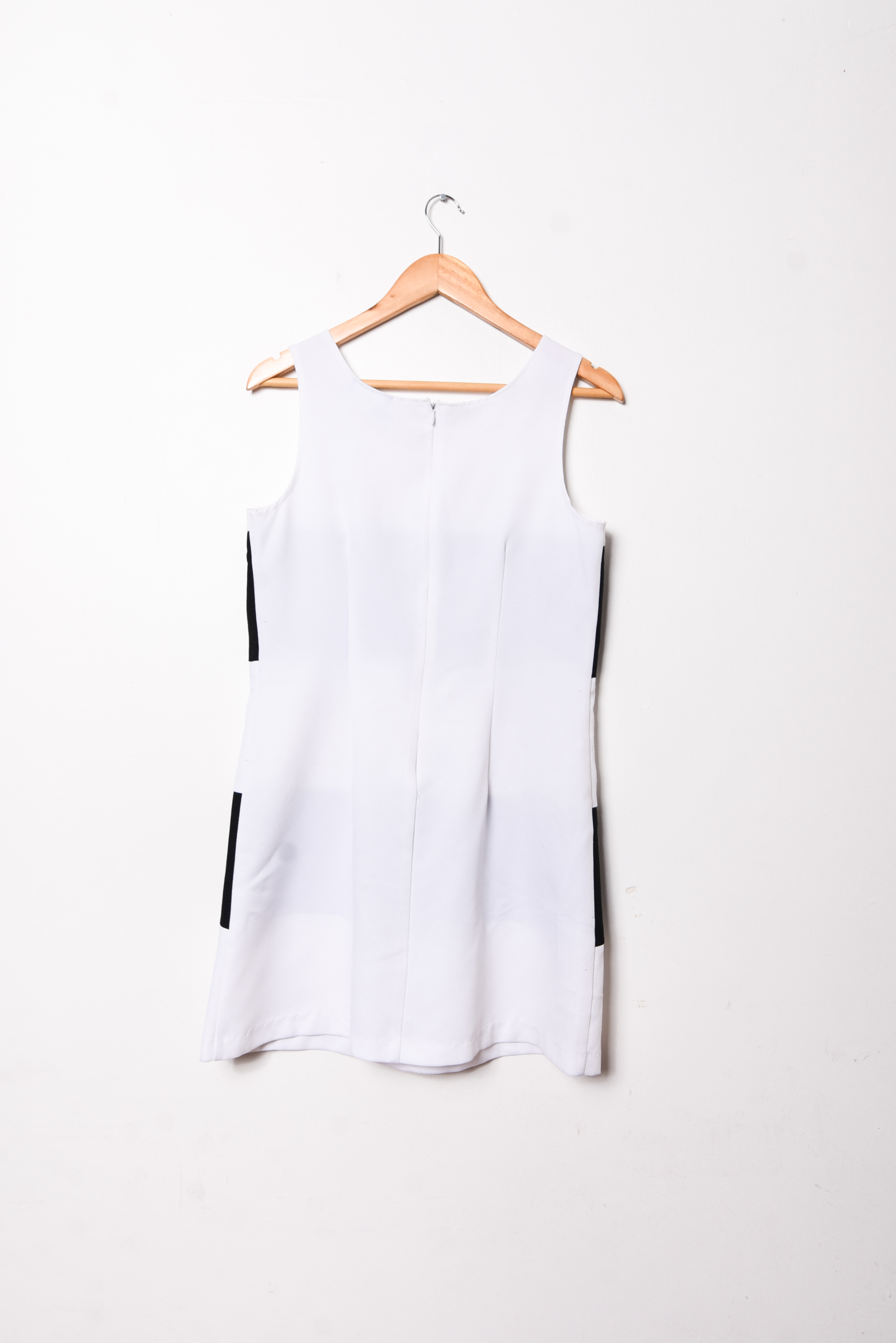 Vestido b&w franjas 90s