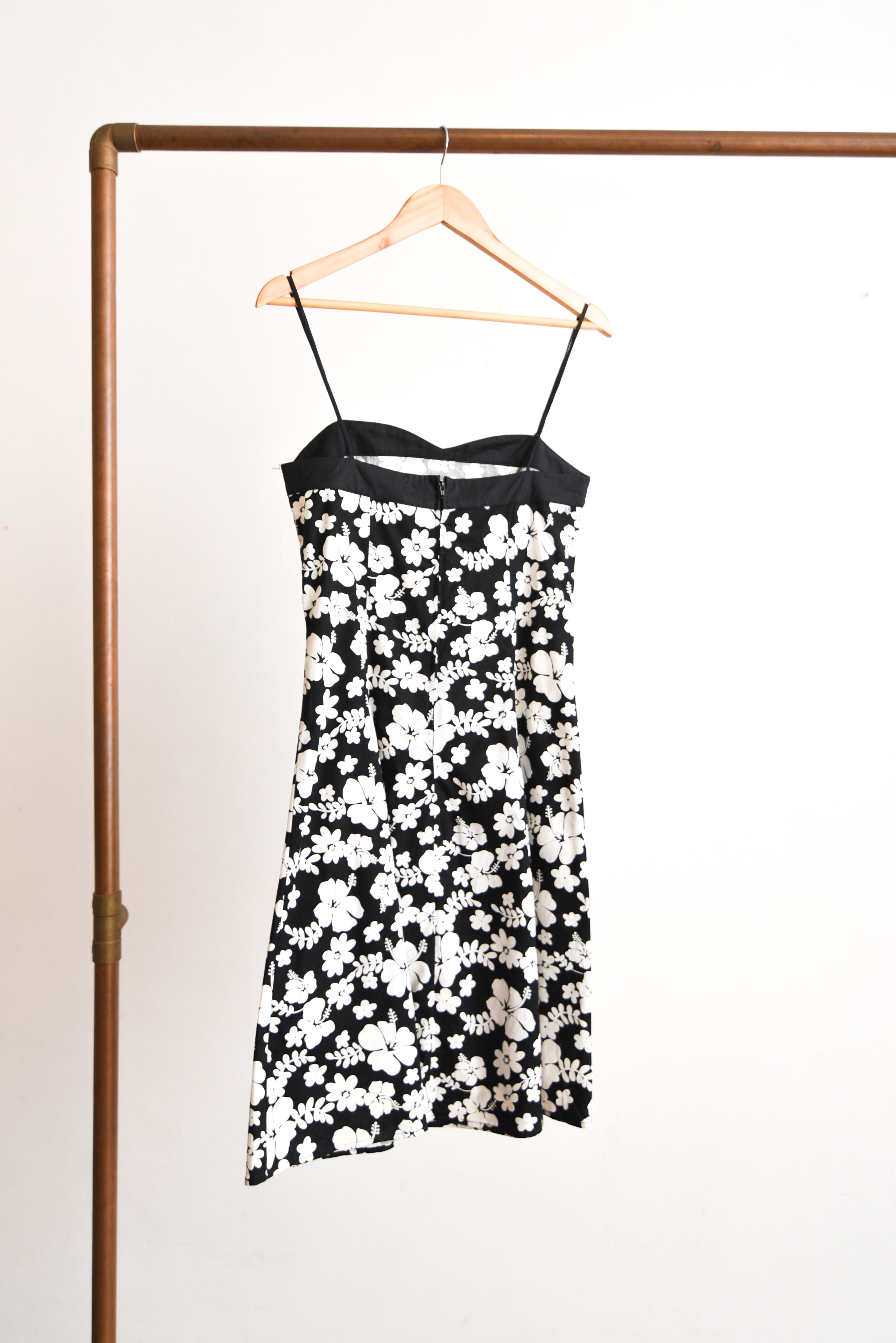 Vestido solera floral 90s b&w
