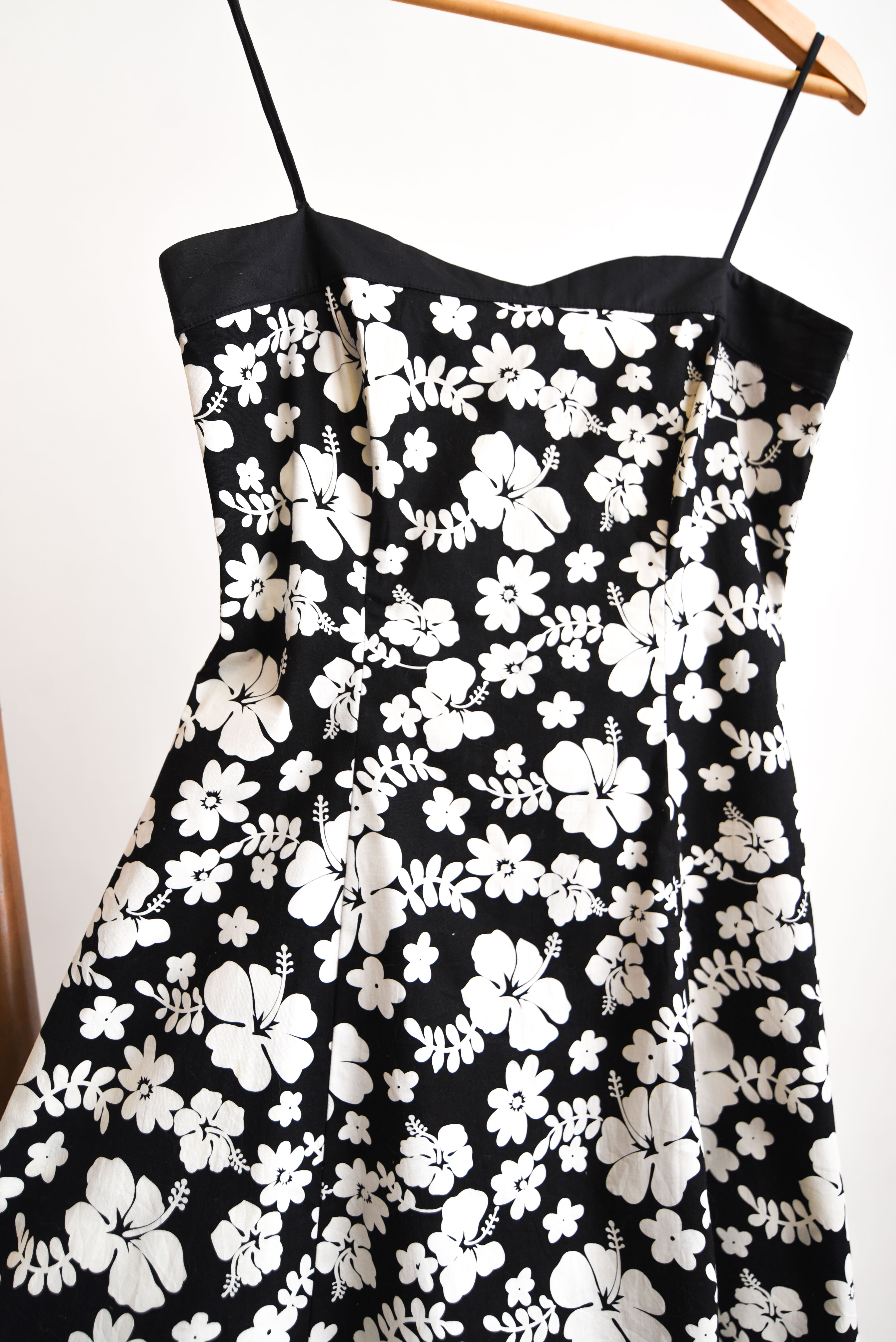 Vestido solera floral 90s b&w