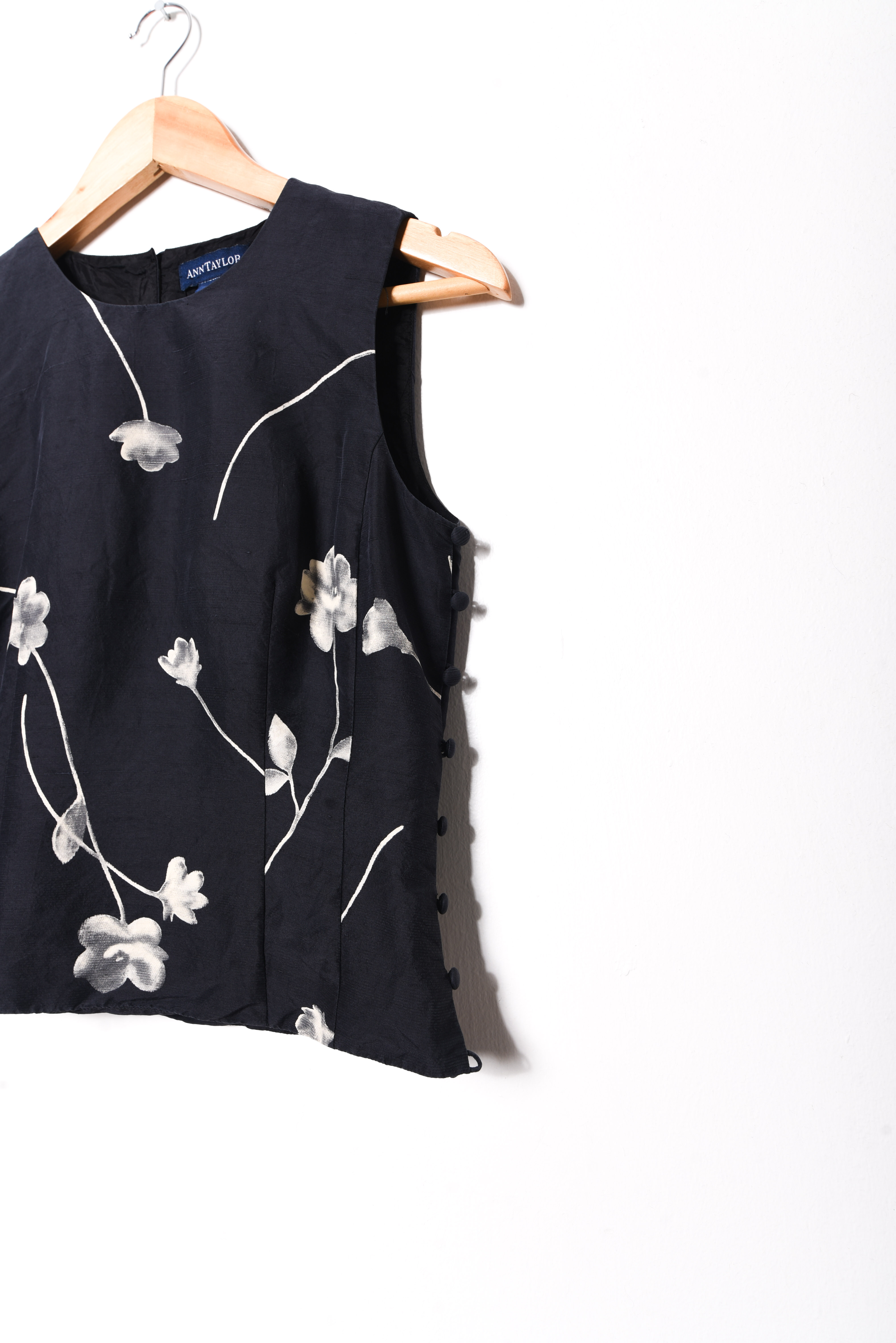 Top azul marino silk vintage floral