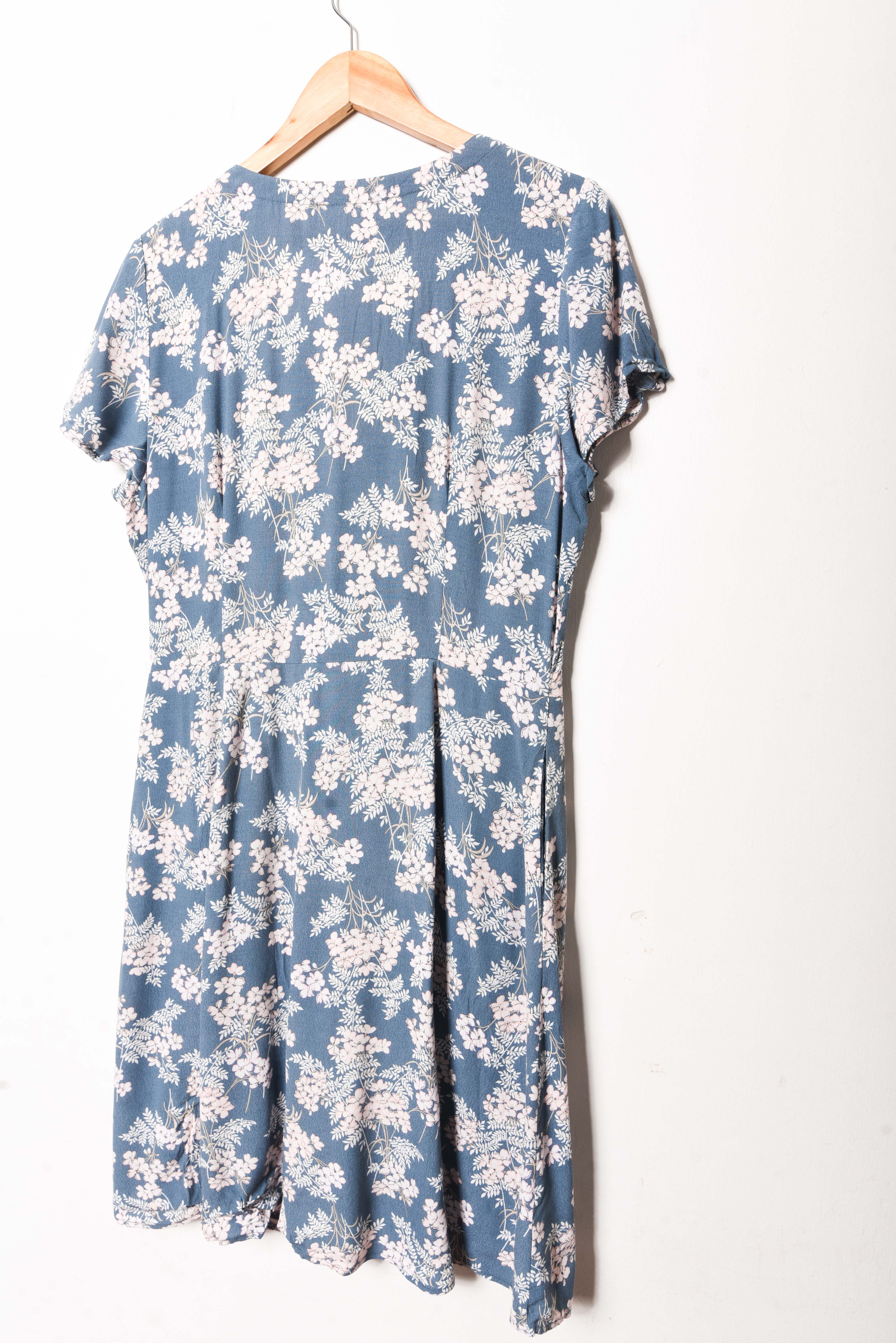 Vestido turquesa floral