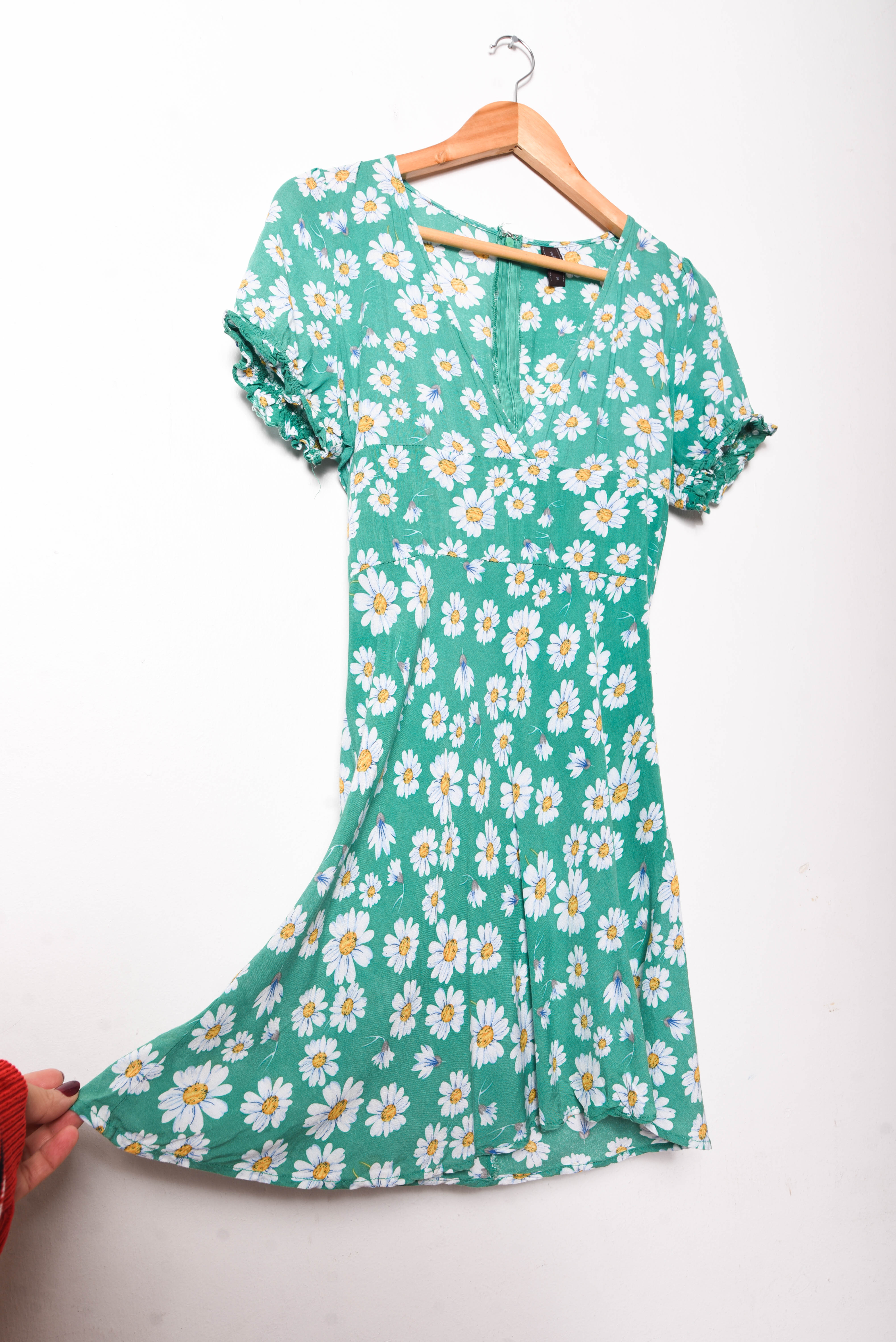 Vestido verde margaritas
