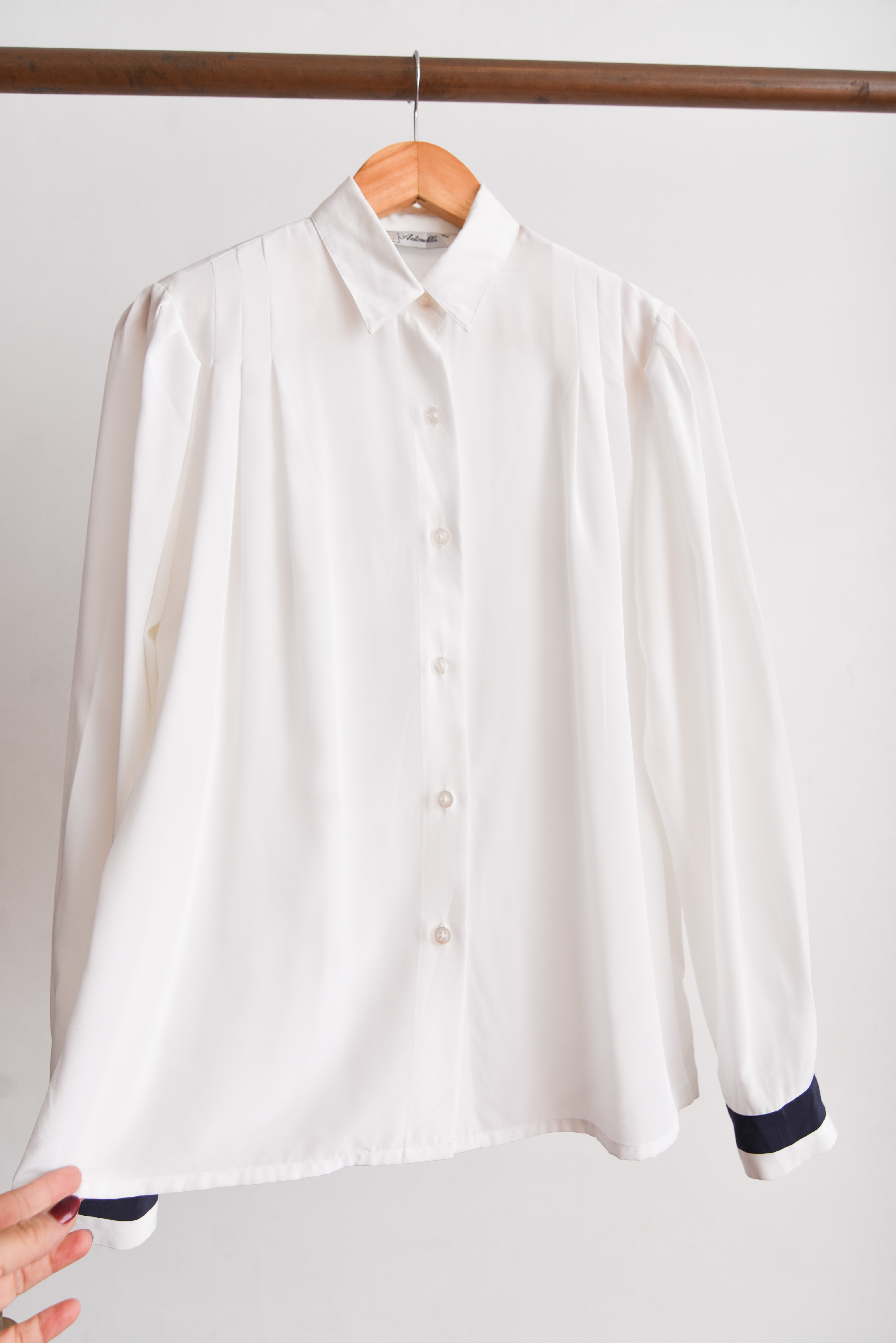 Blusa blanca vintage navy