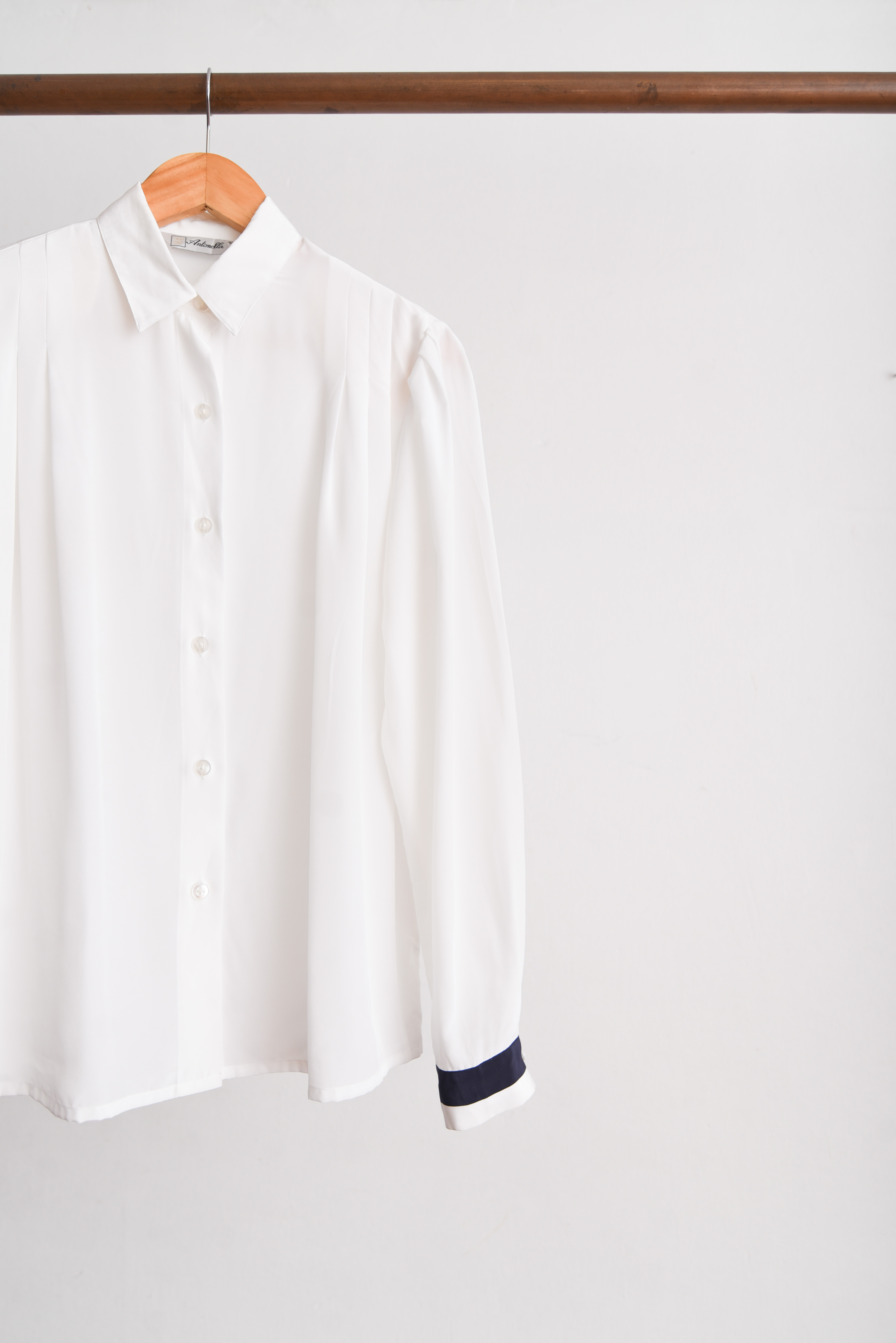 Blusa blanca vintage navy