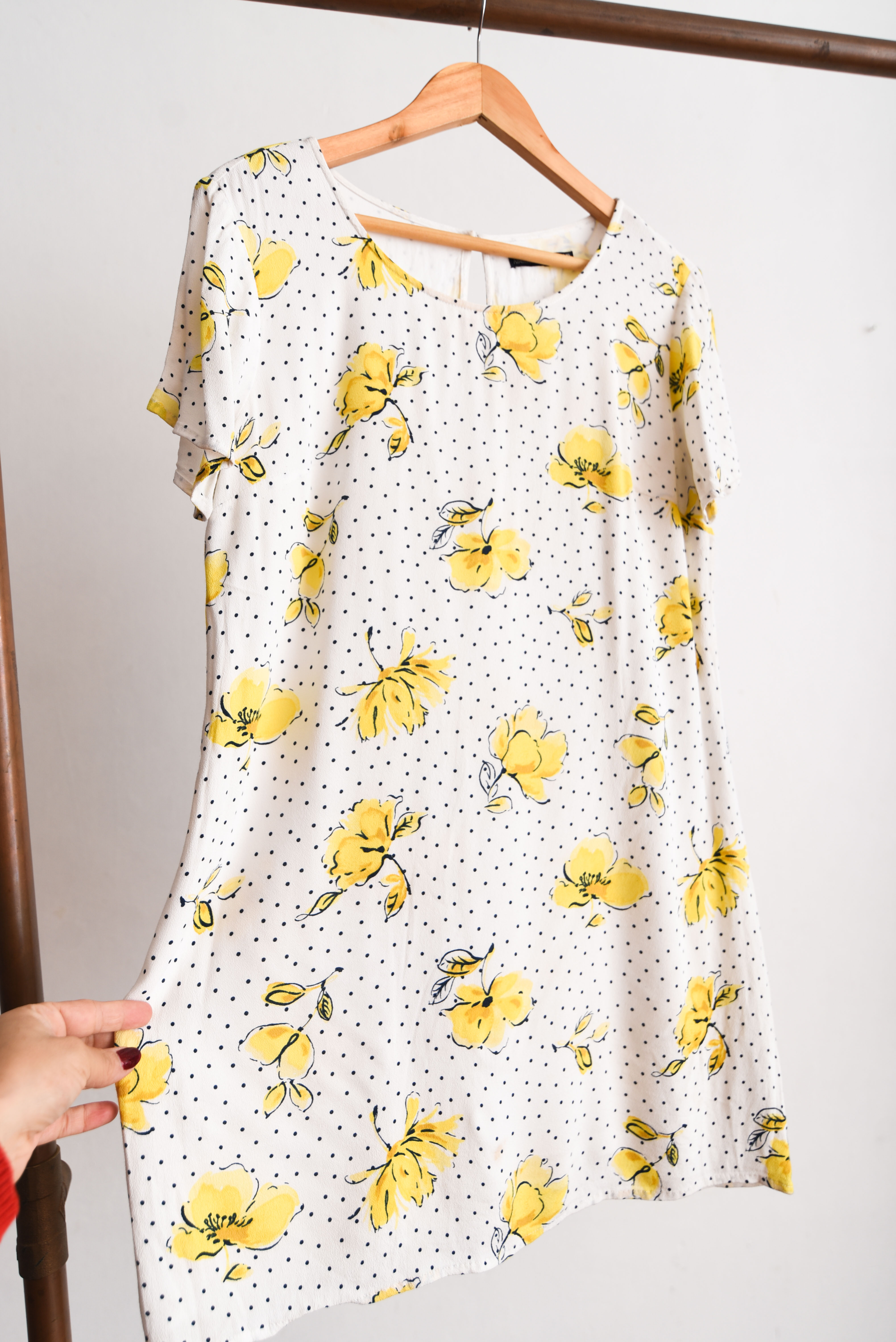 Vestido blanco polka dots floral