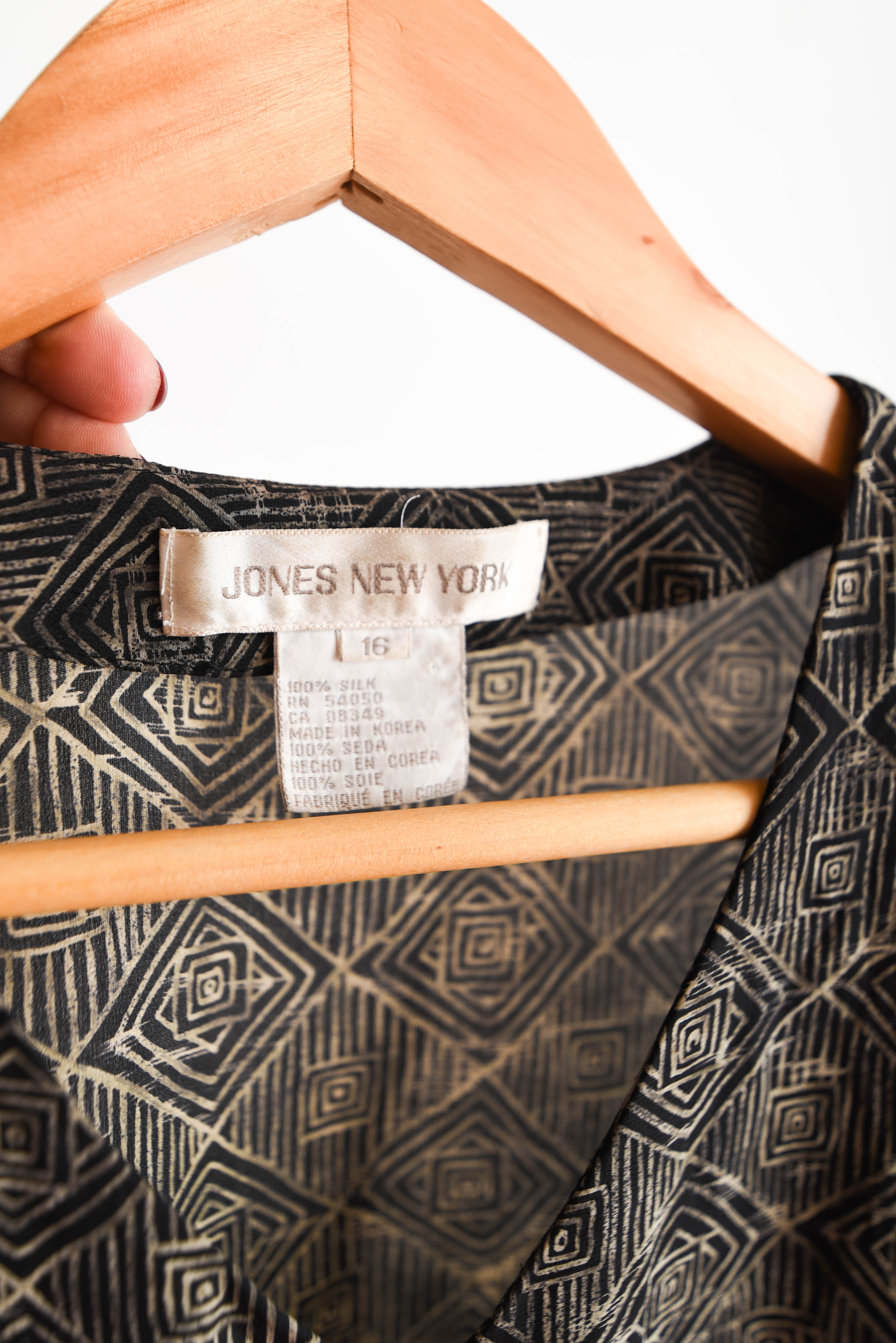 Blusa 90s cafe y negro silk