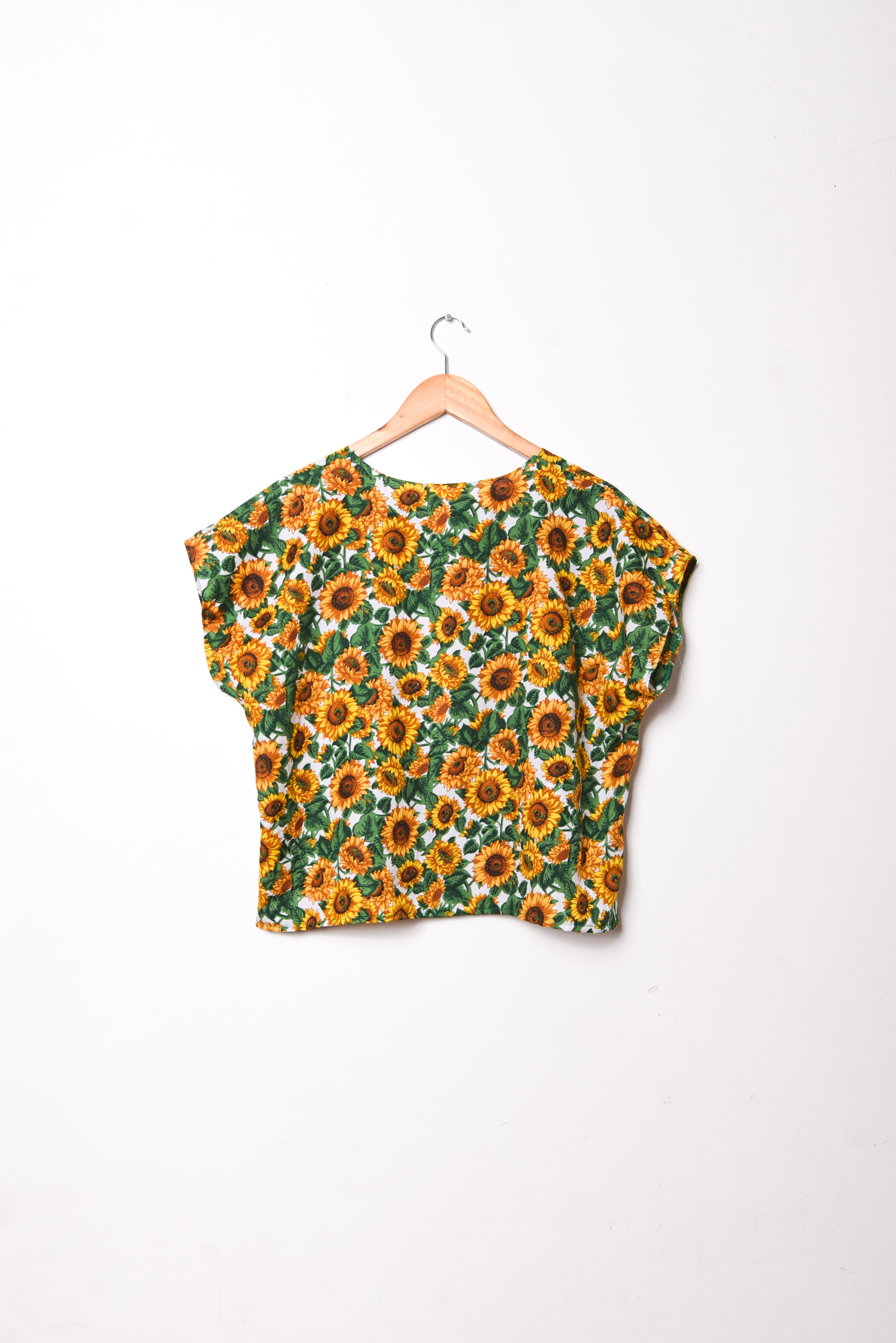 Conjunto sunflower reworked x Vntg Cat
