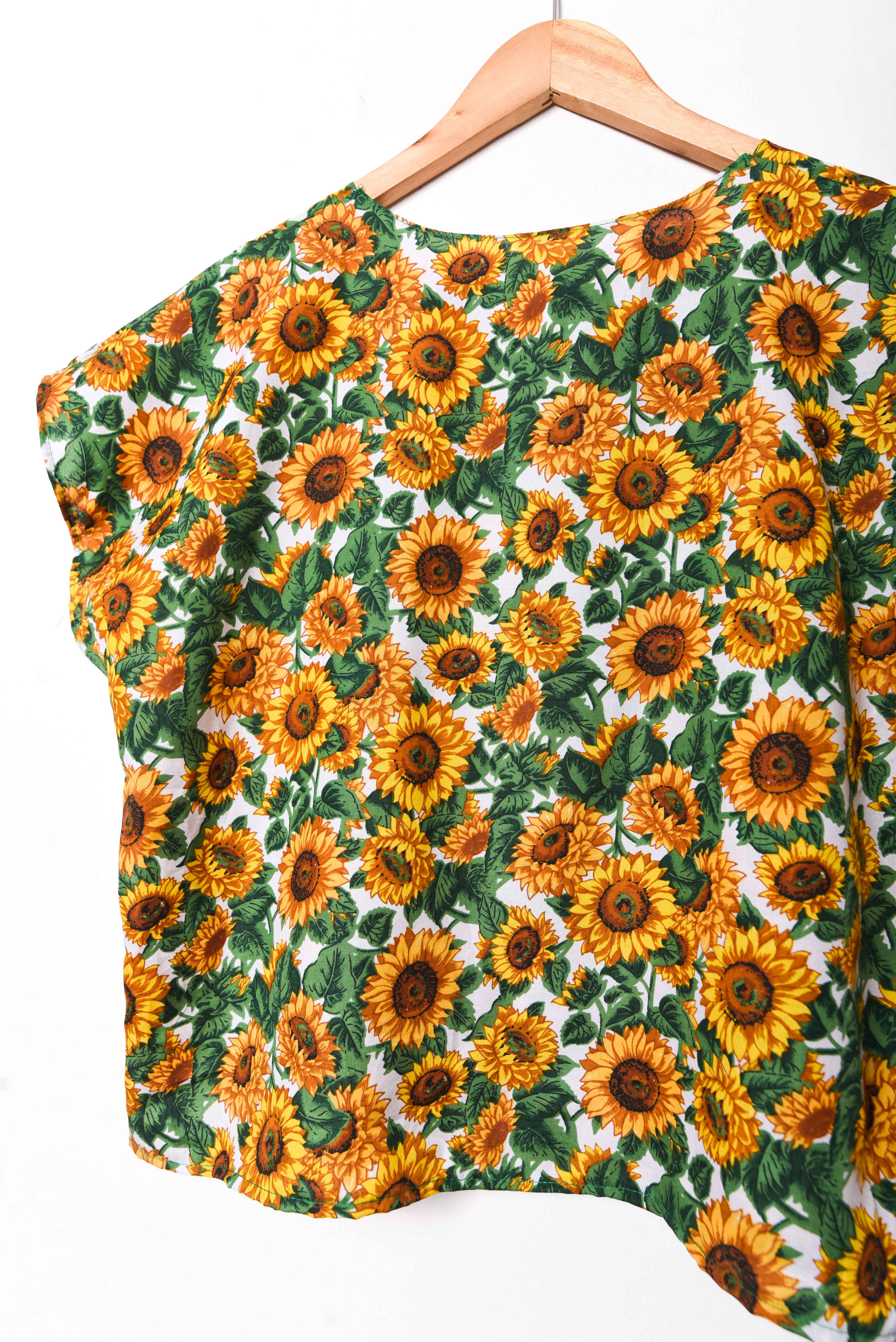 Conjunto sunflower reworked x Vntg Cat